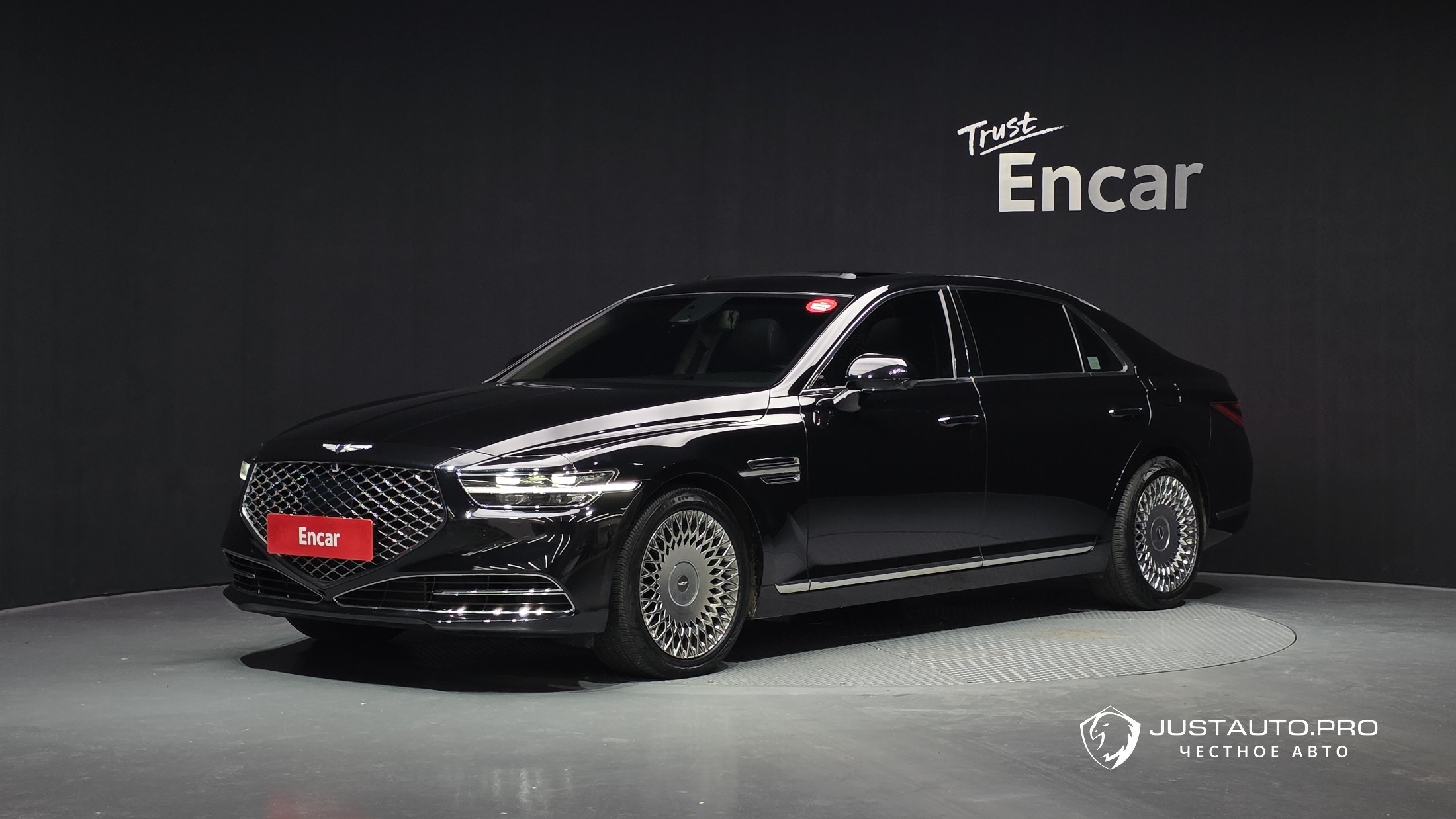 Автомобиль Genesis G90