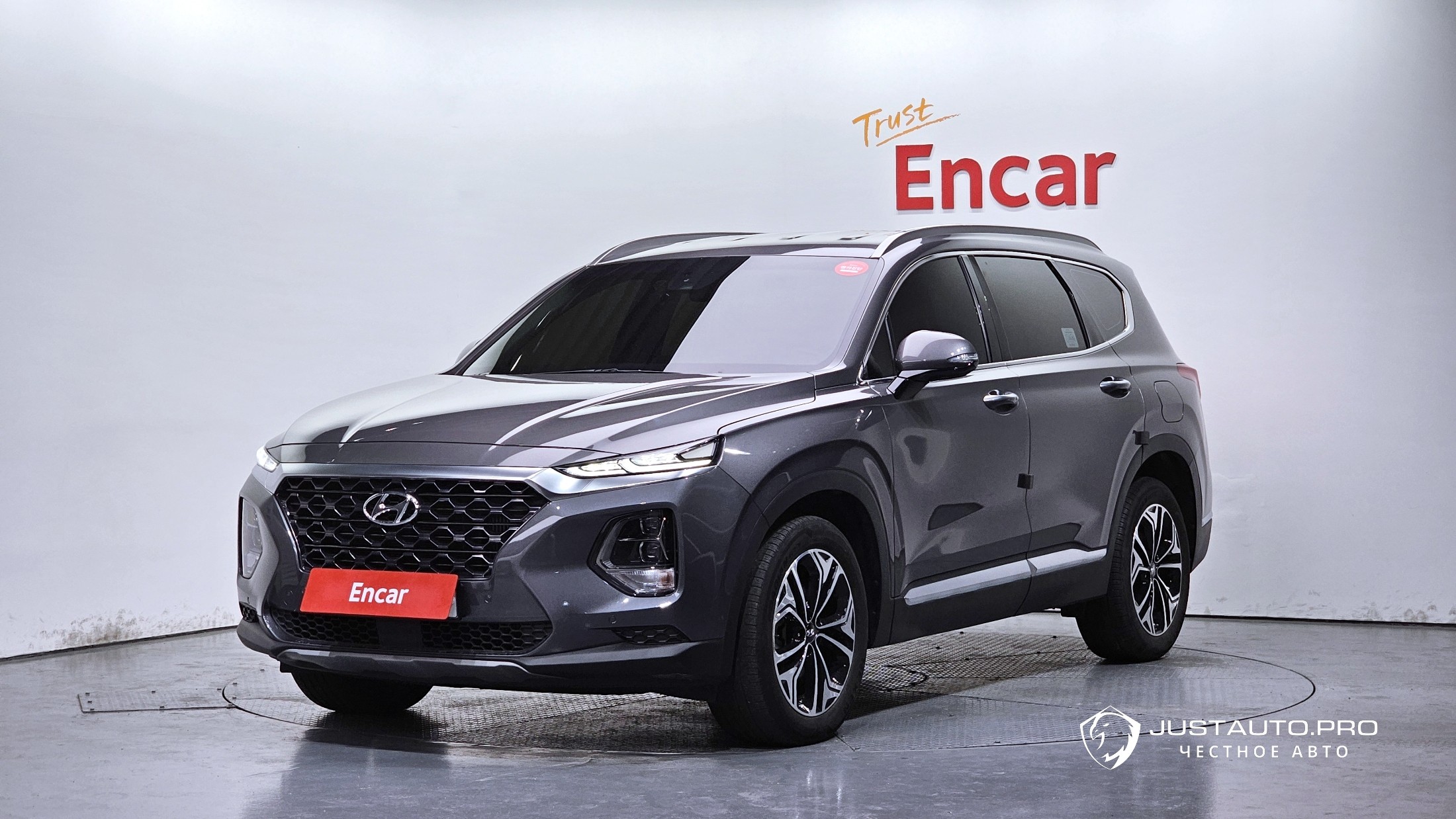 Автомобиль Hyundai Santafe