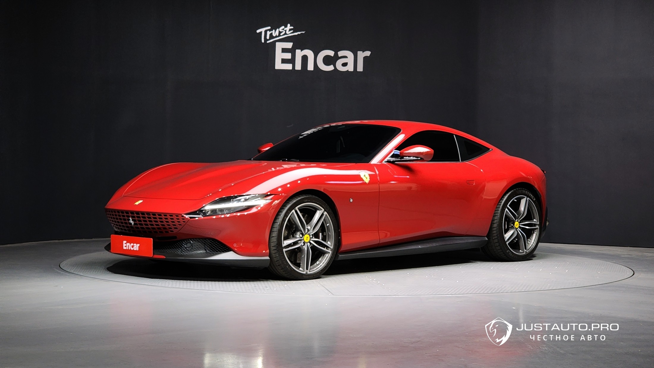 Автомобиль Ferrari Roma