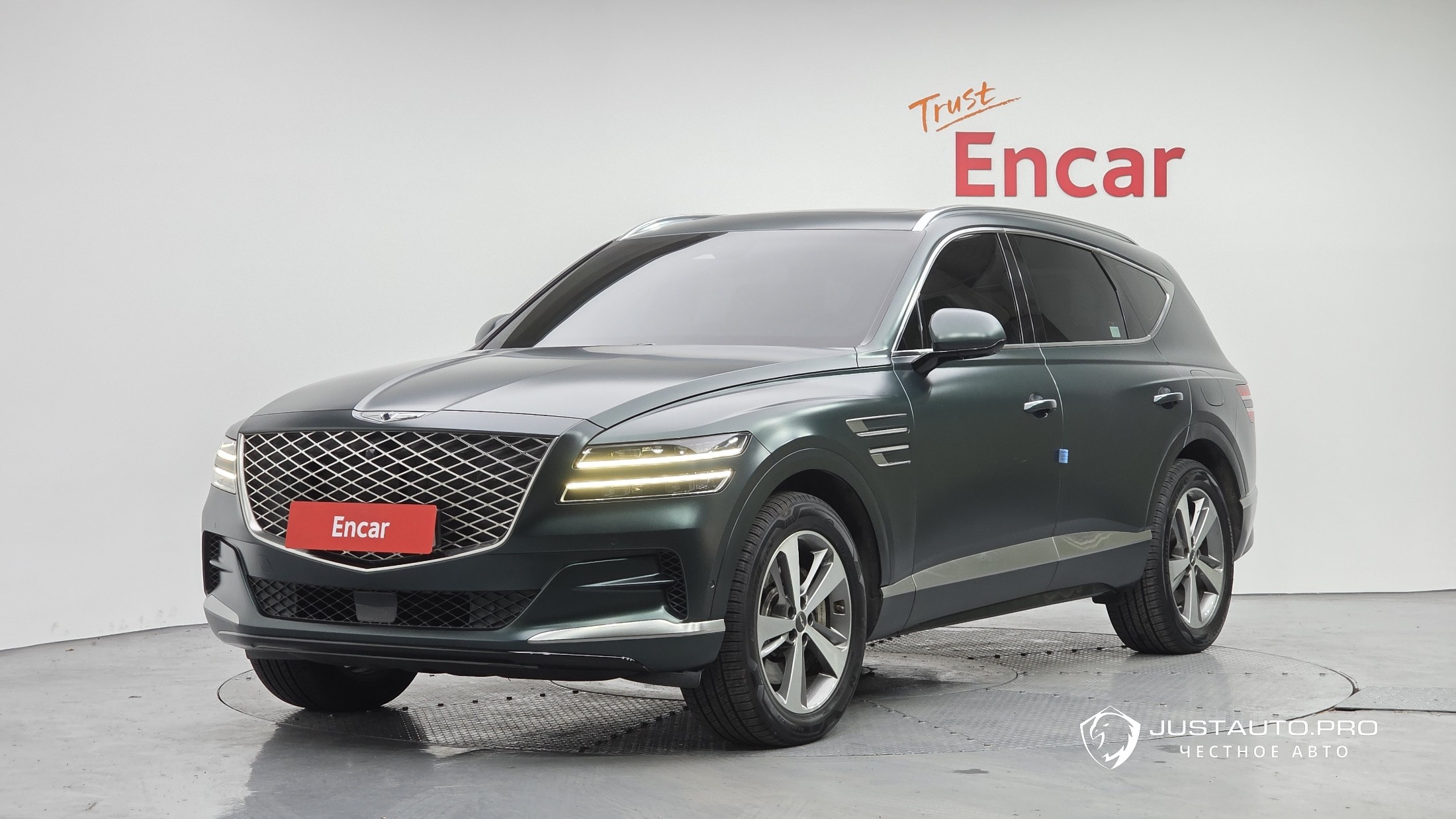 Автомобиль Genesis GV80