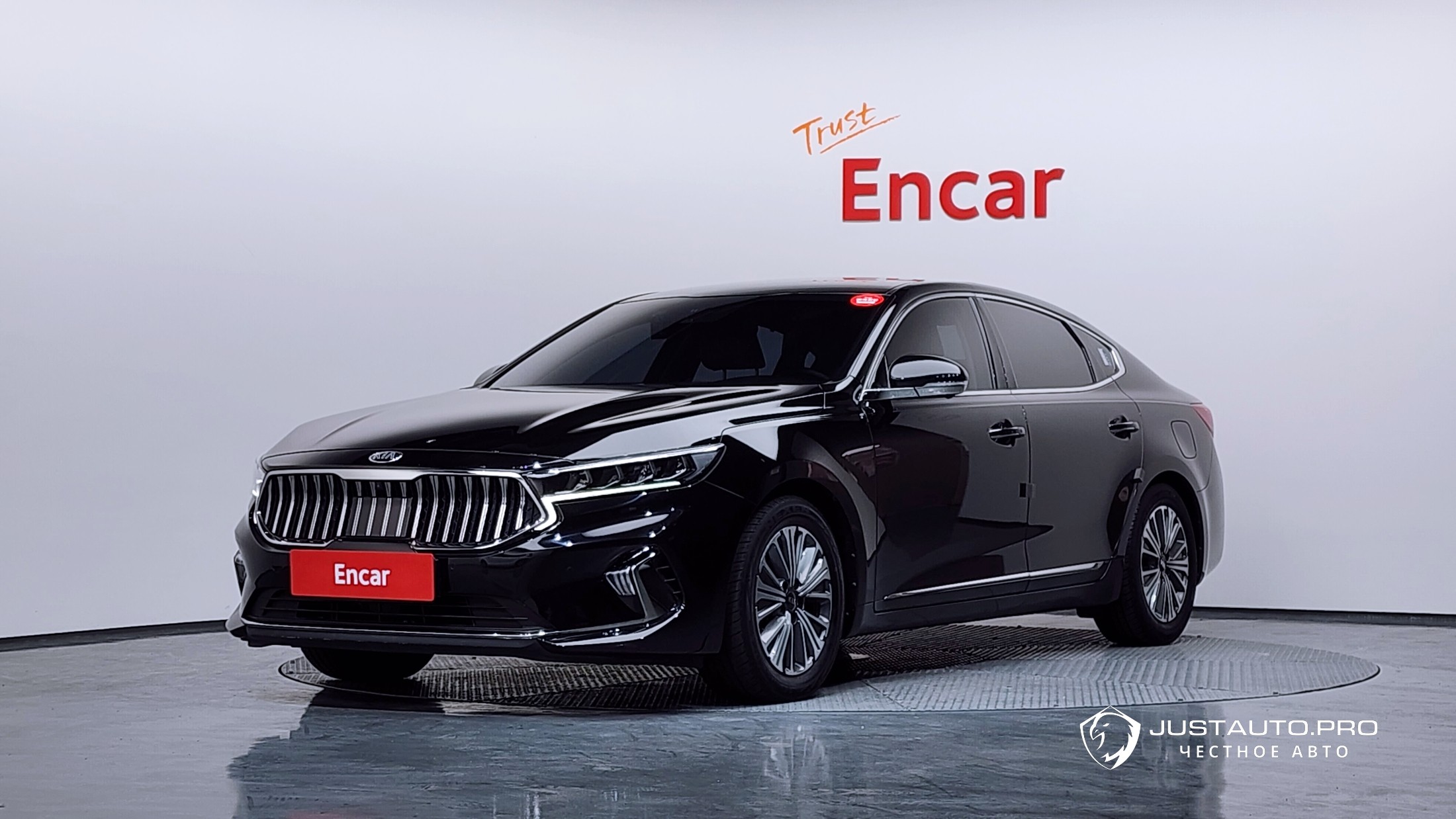 Автомобиль Kia K7