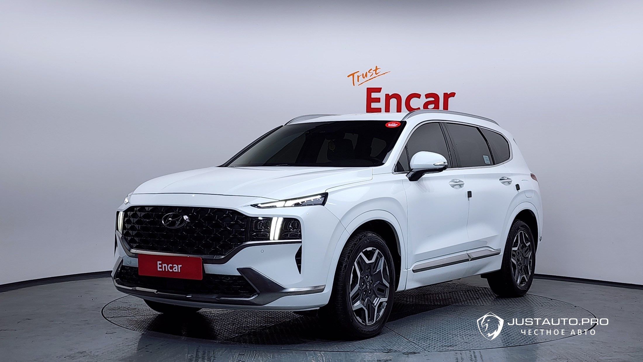 Автомобиль Hyundai Santafe