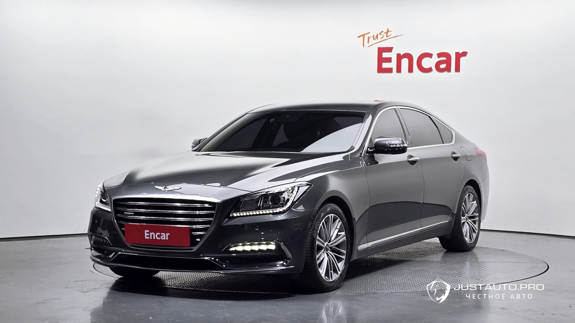 Автомобиль Genesis G80