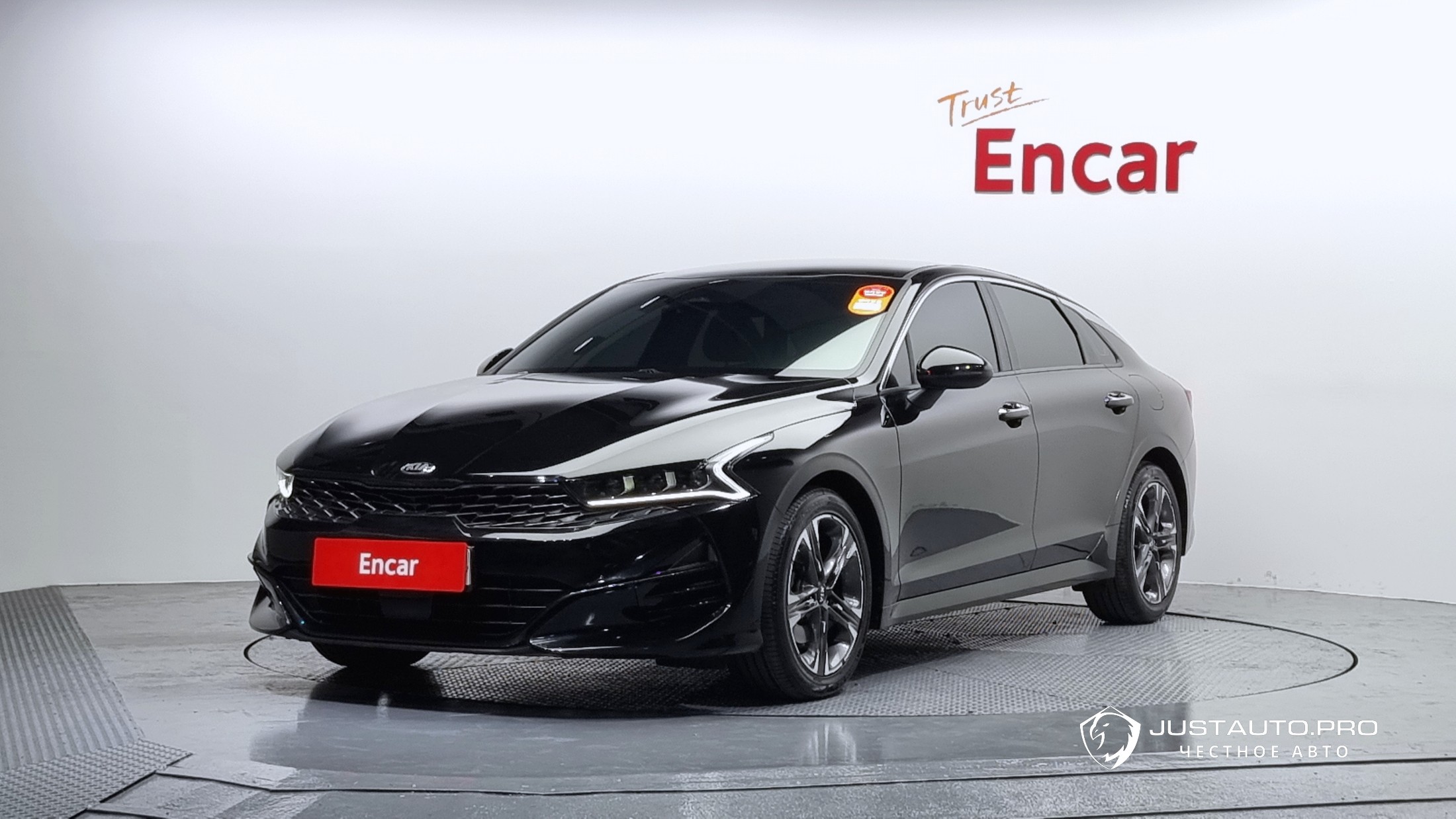 Автомобиль Kia K5