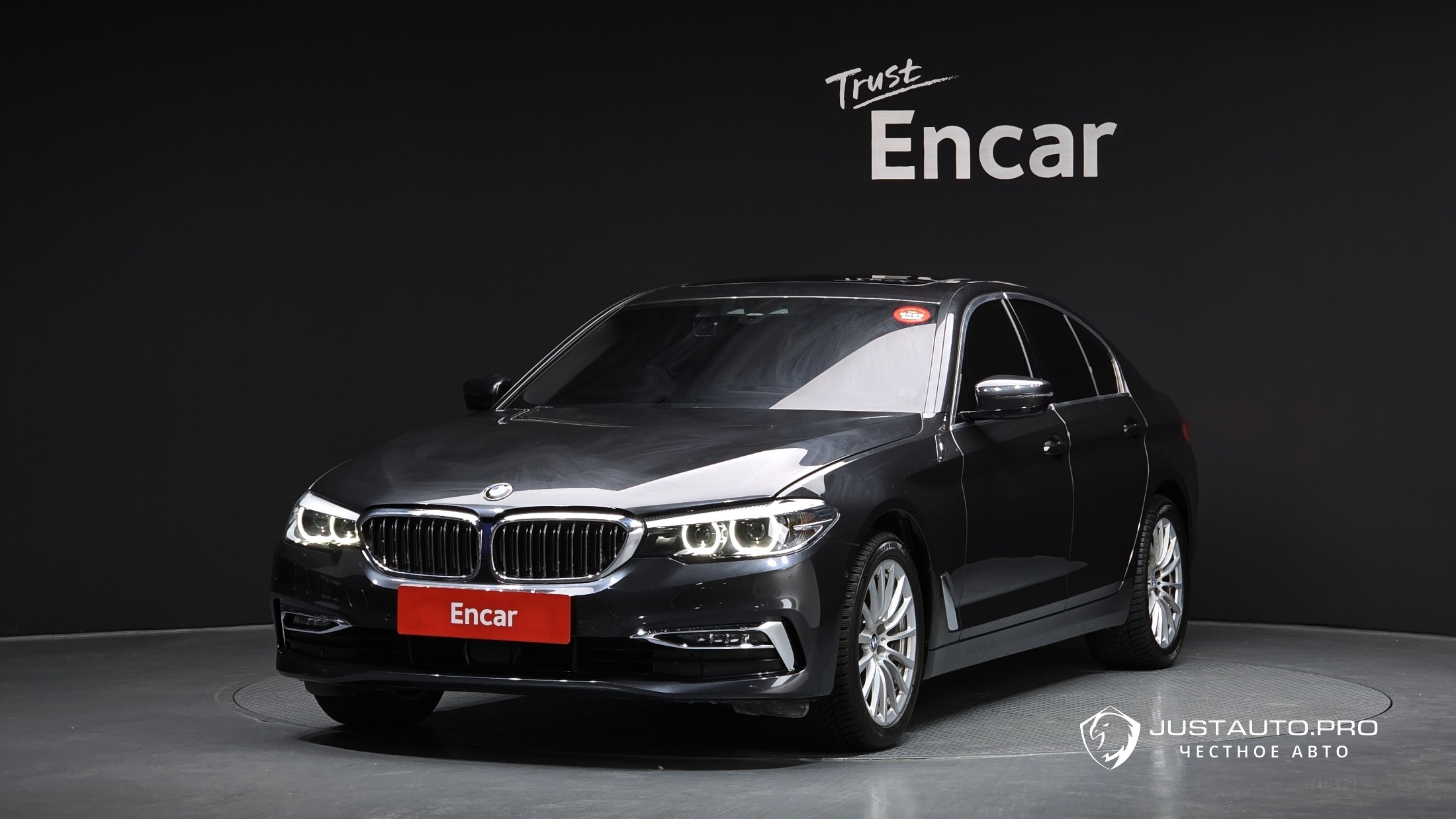 Автомобиль BMW 5-Series