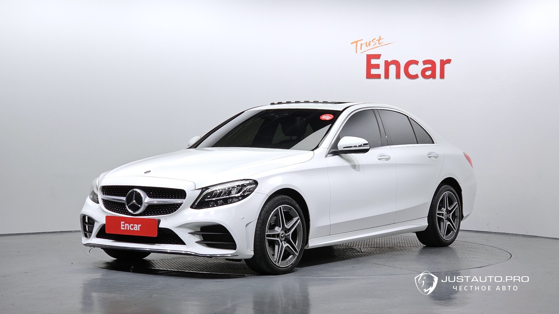 Автомобиль Mercedes-Benz C-Class