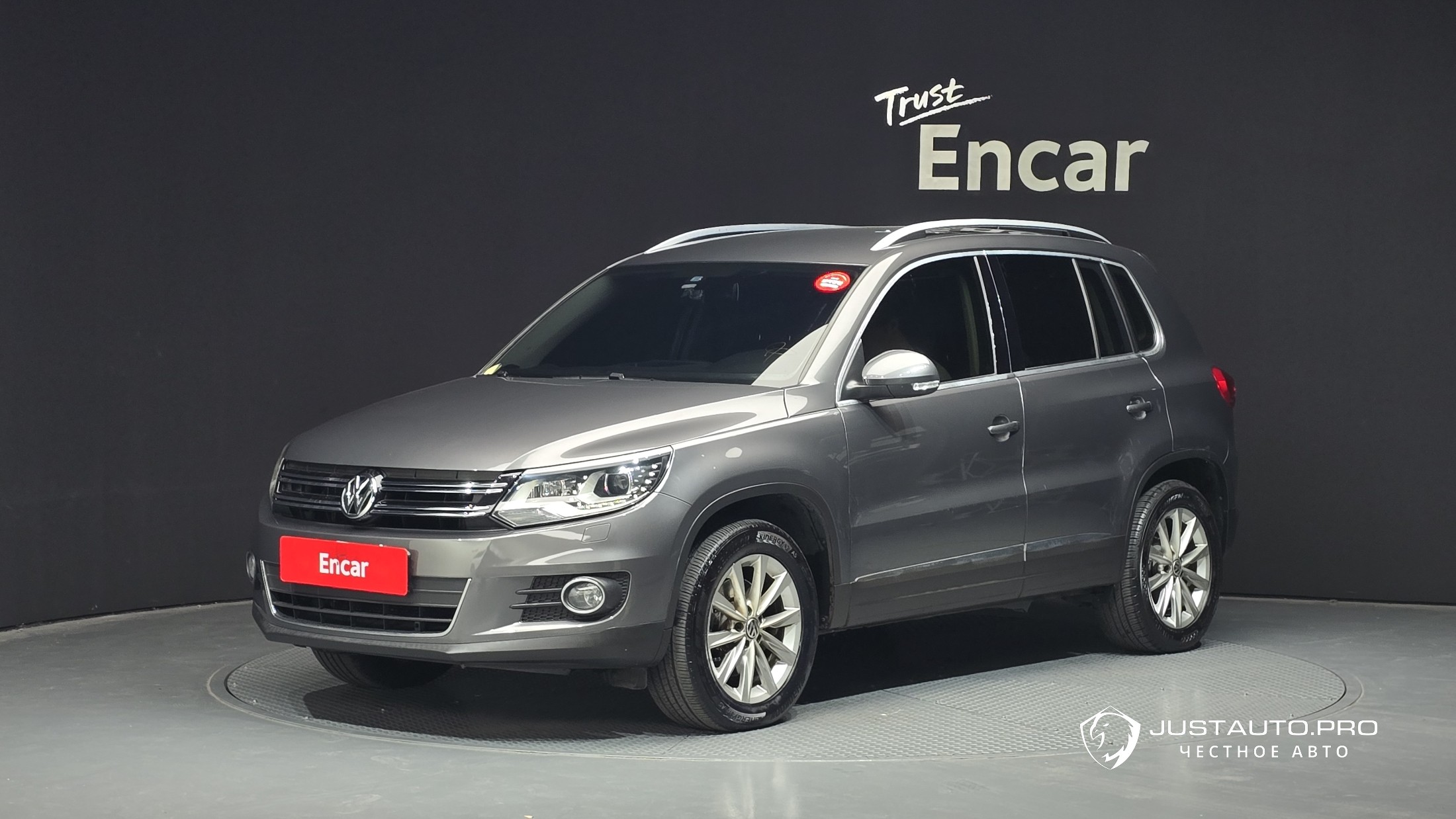 Автомобиль Volkswagen Tiguan