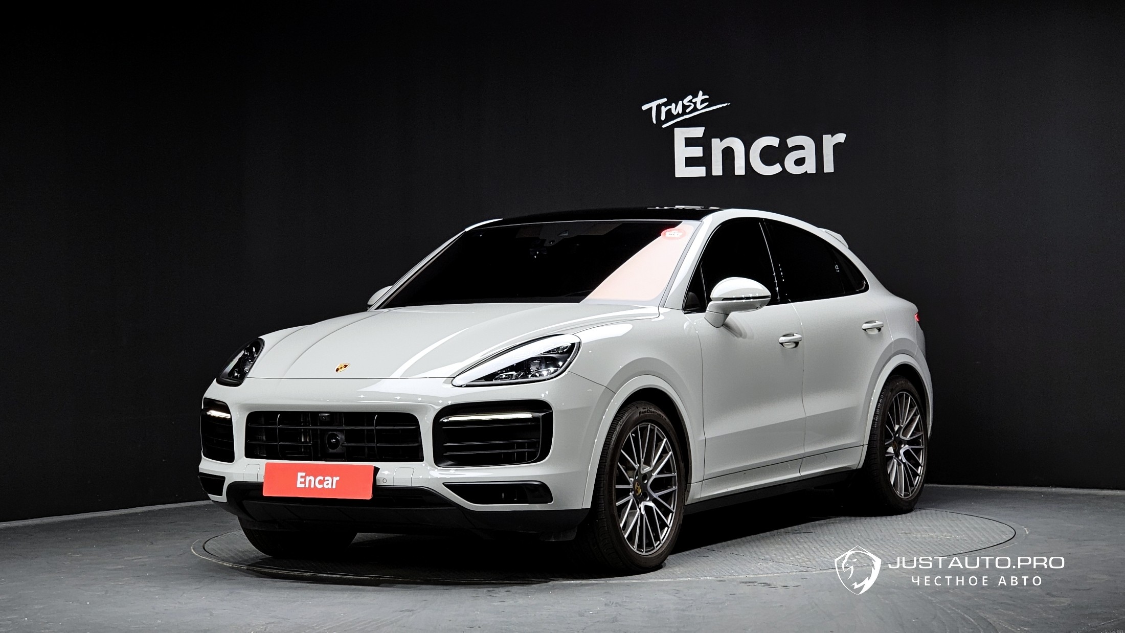 Автомобиль Porsche Cayenne