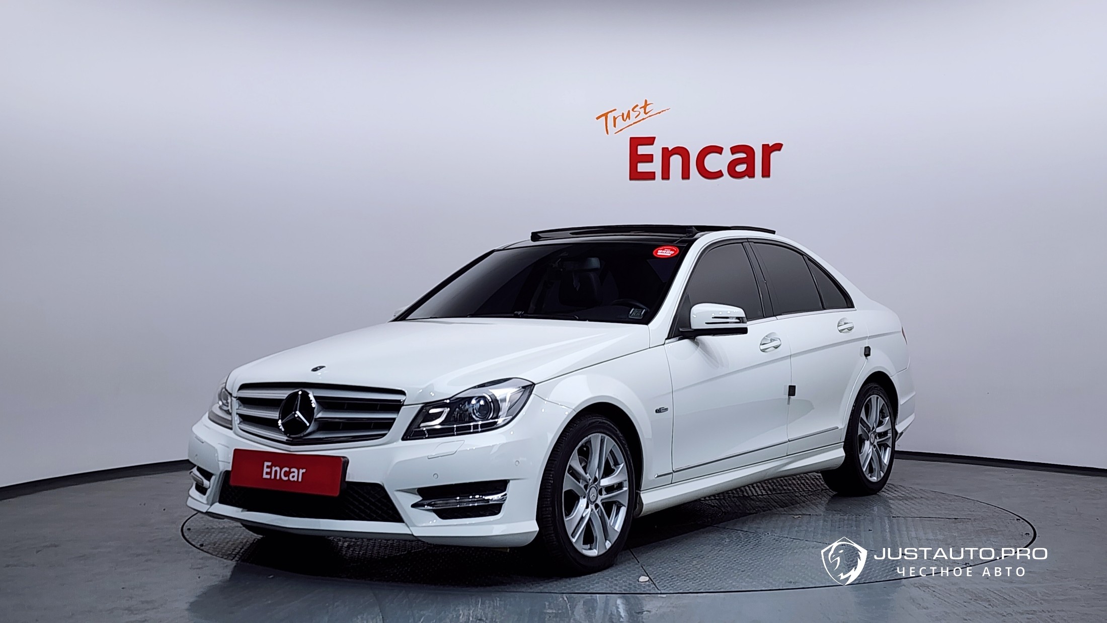 Автомобиль Mercedes-Benz C-Class