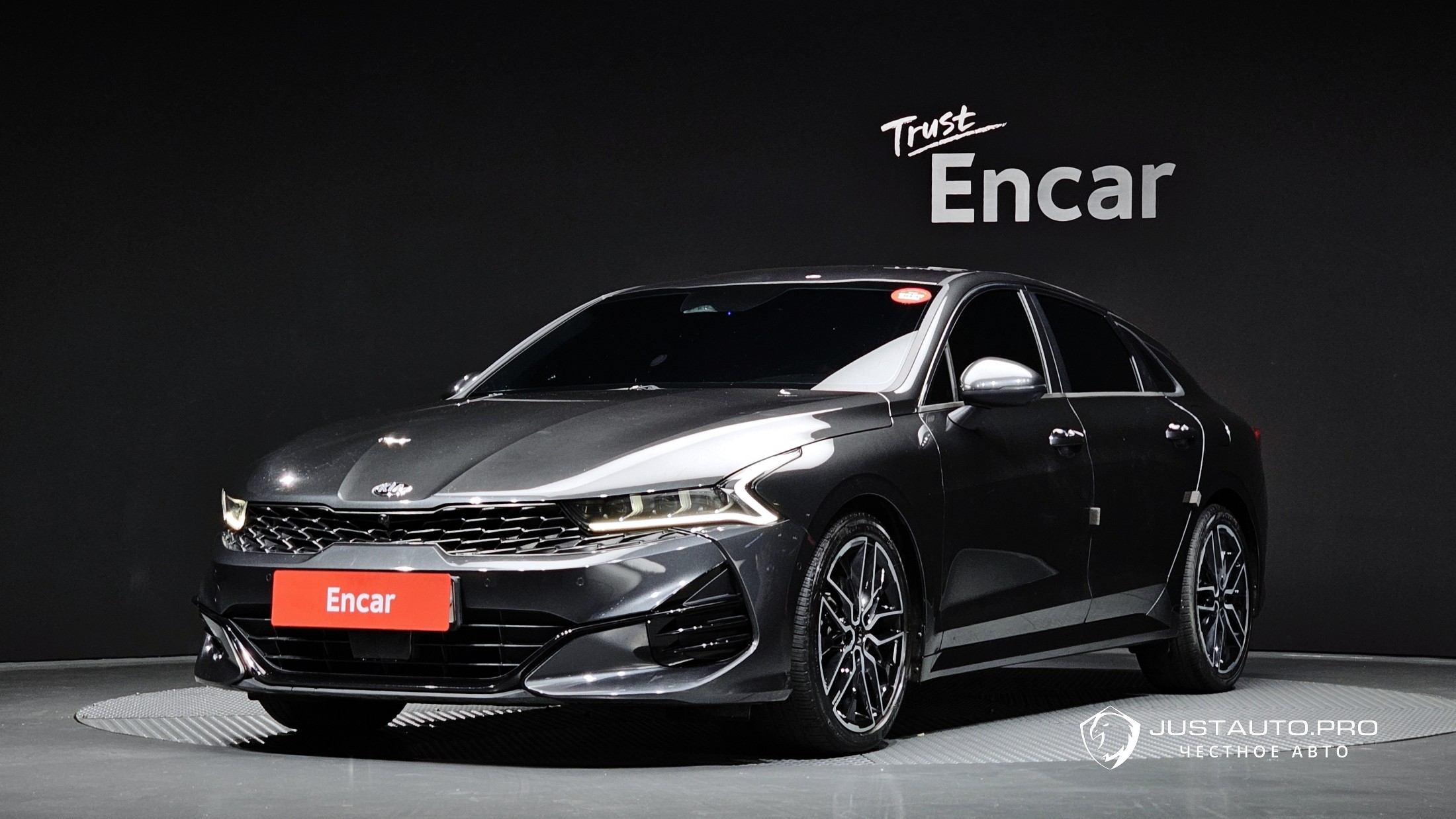 Автомобиль Kia K5