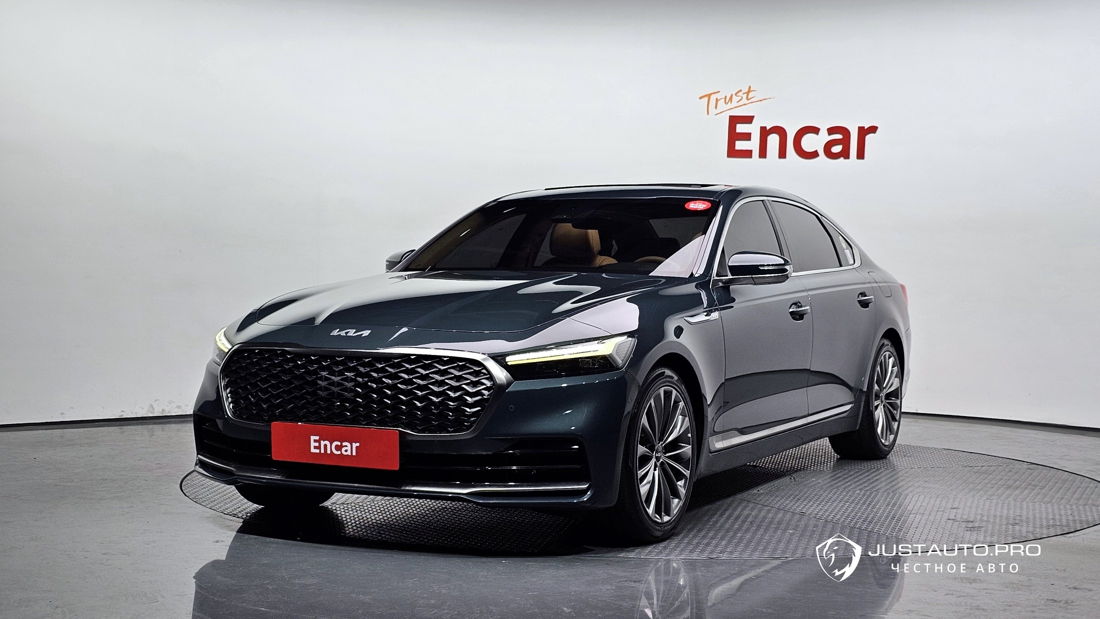 Автомобиль Kia K9