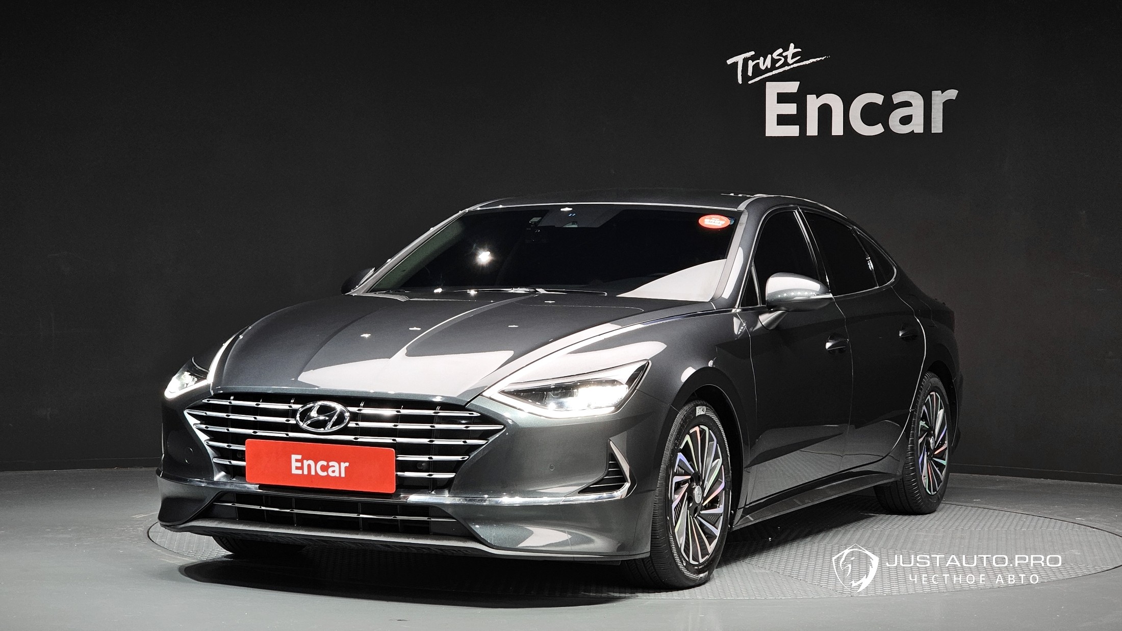 Автомобиль Hyundai Sonata