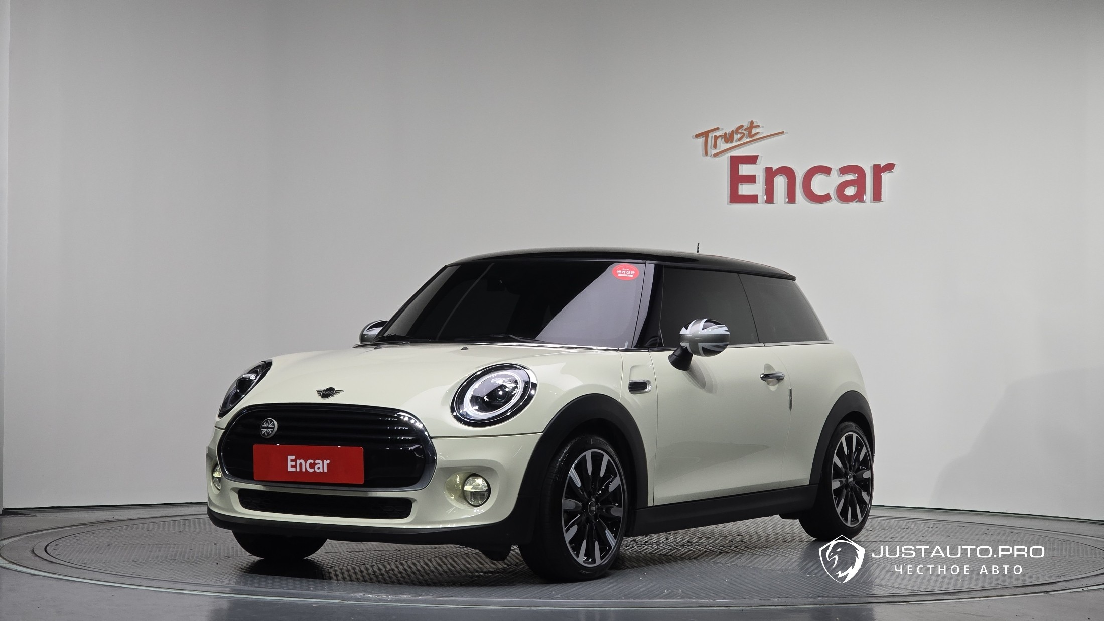 Автомобиль Mini Cooper