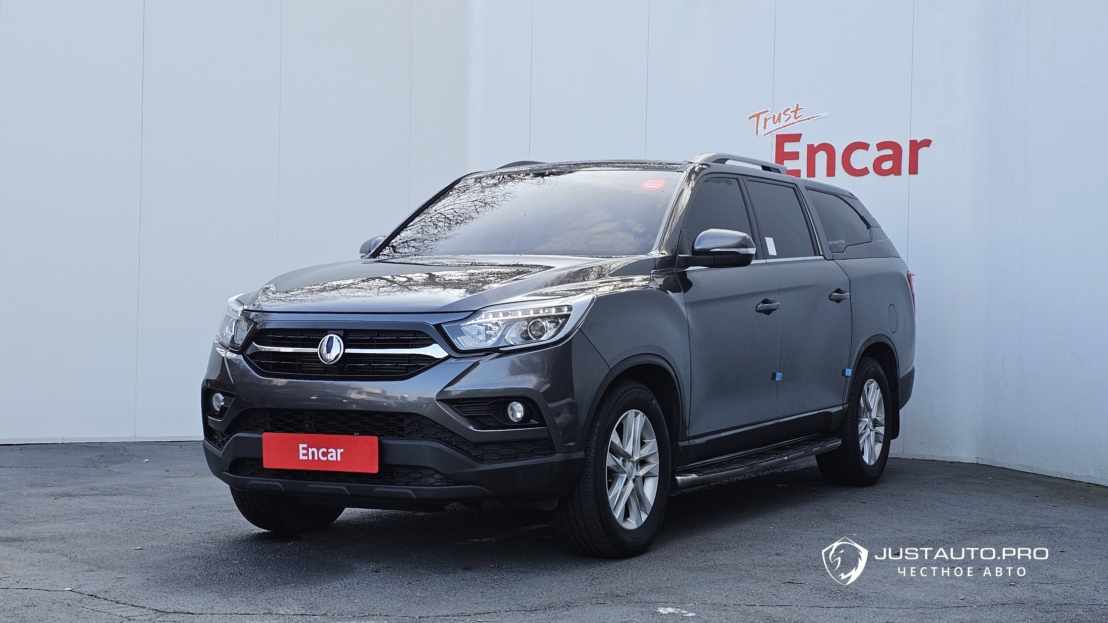 Автомобиль KG_Mobility_Ssangyong Rexton