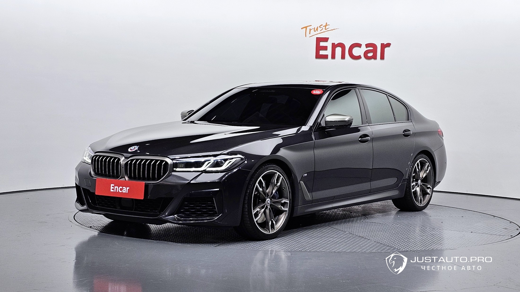 Автомобиль BMW 5-Series
