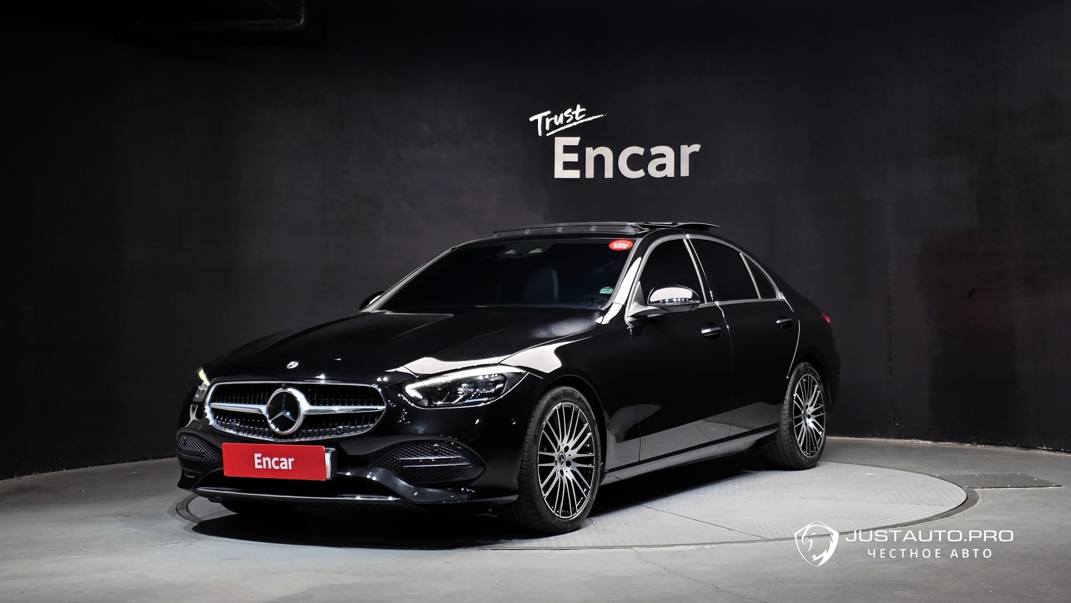 Автомобиль Mercedes-Benz C-Class