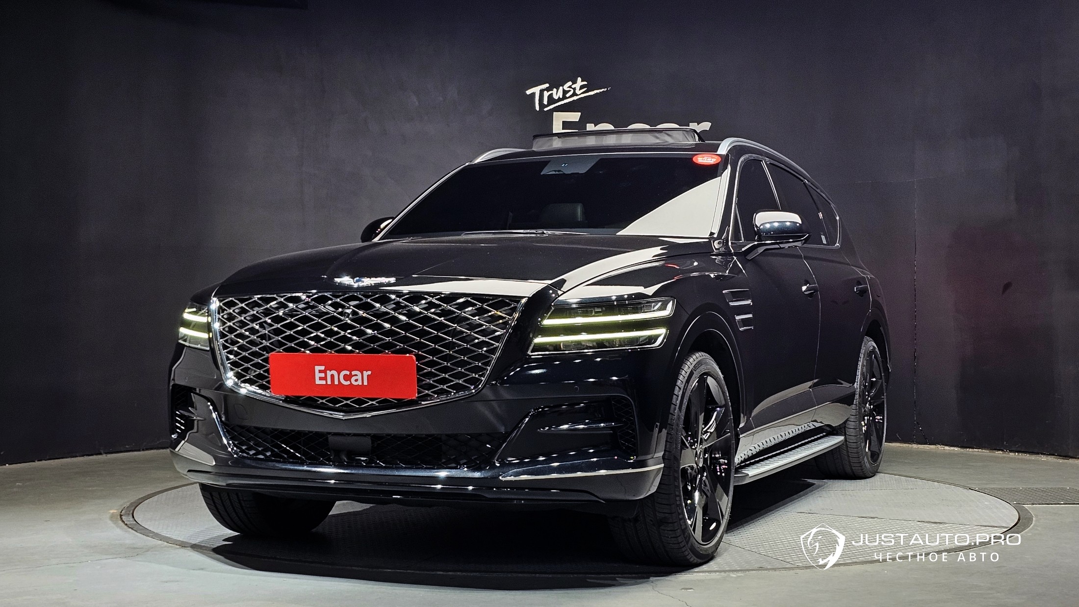 Автомобиль Genesis GV80