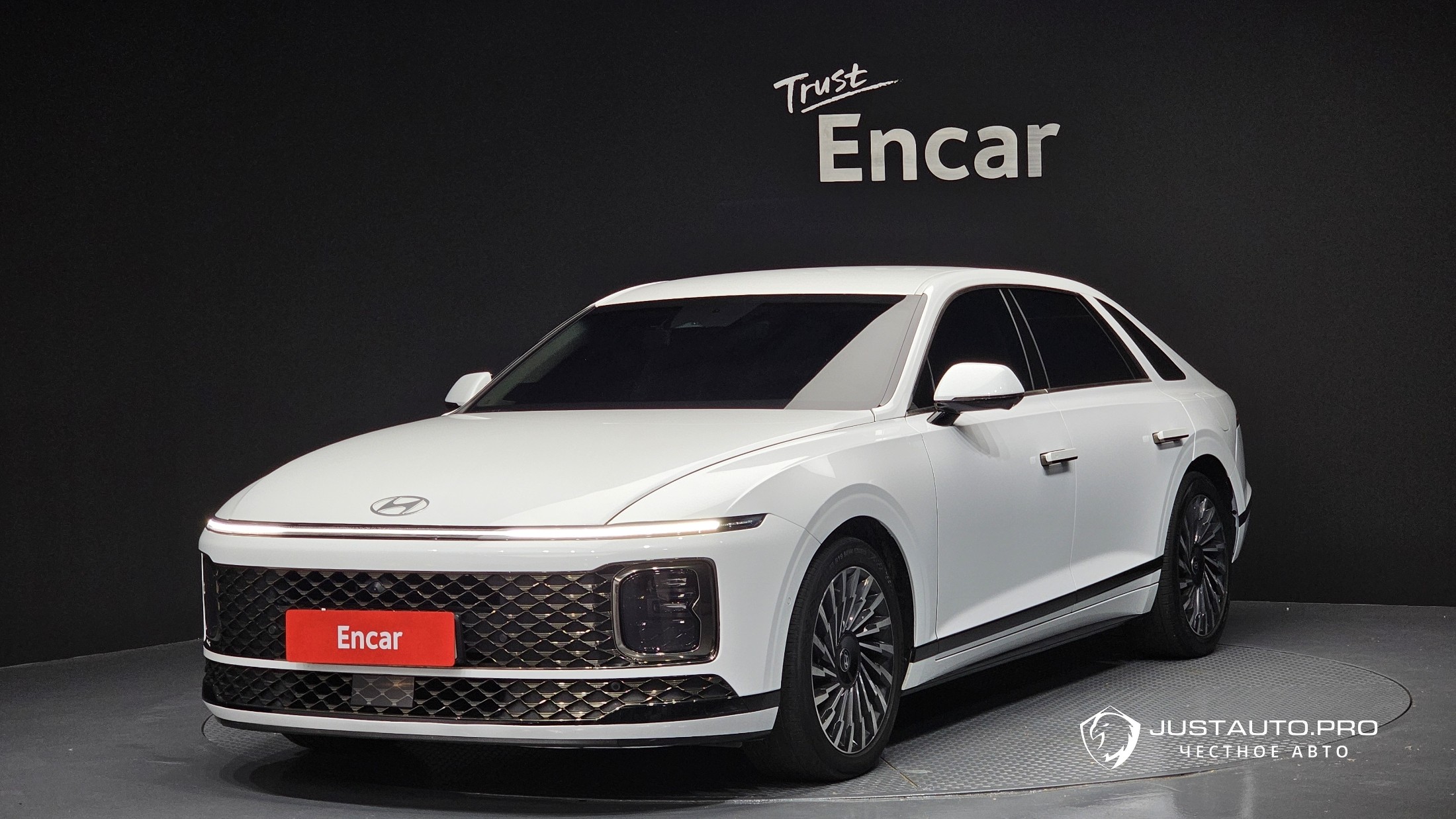 Автомобиль Hyundai Grandeur