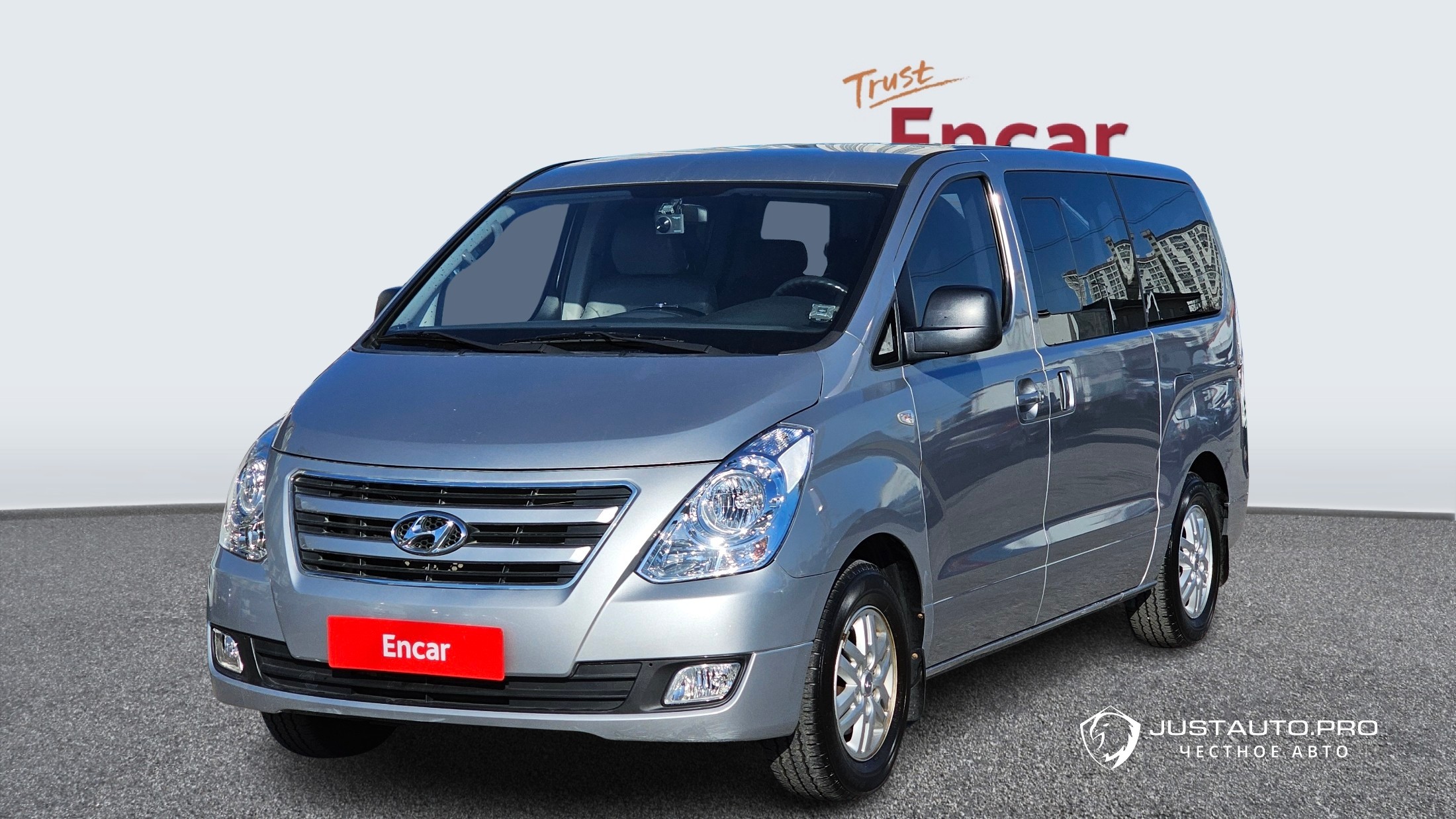 Автомобиль Hyundai Starex