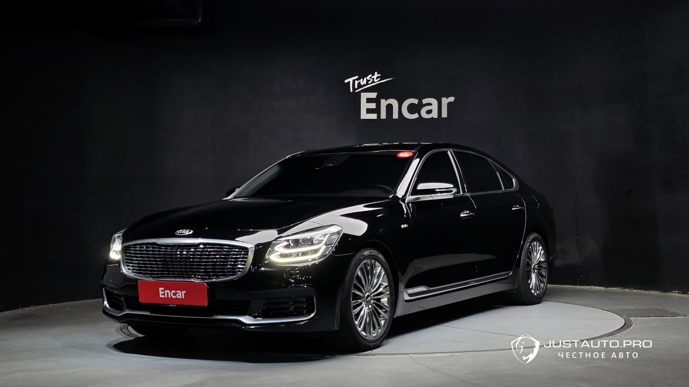 Автомобиль Kia K9