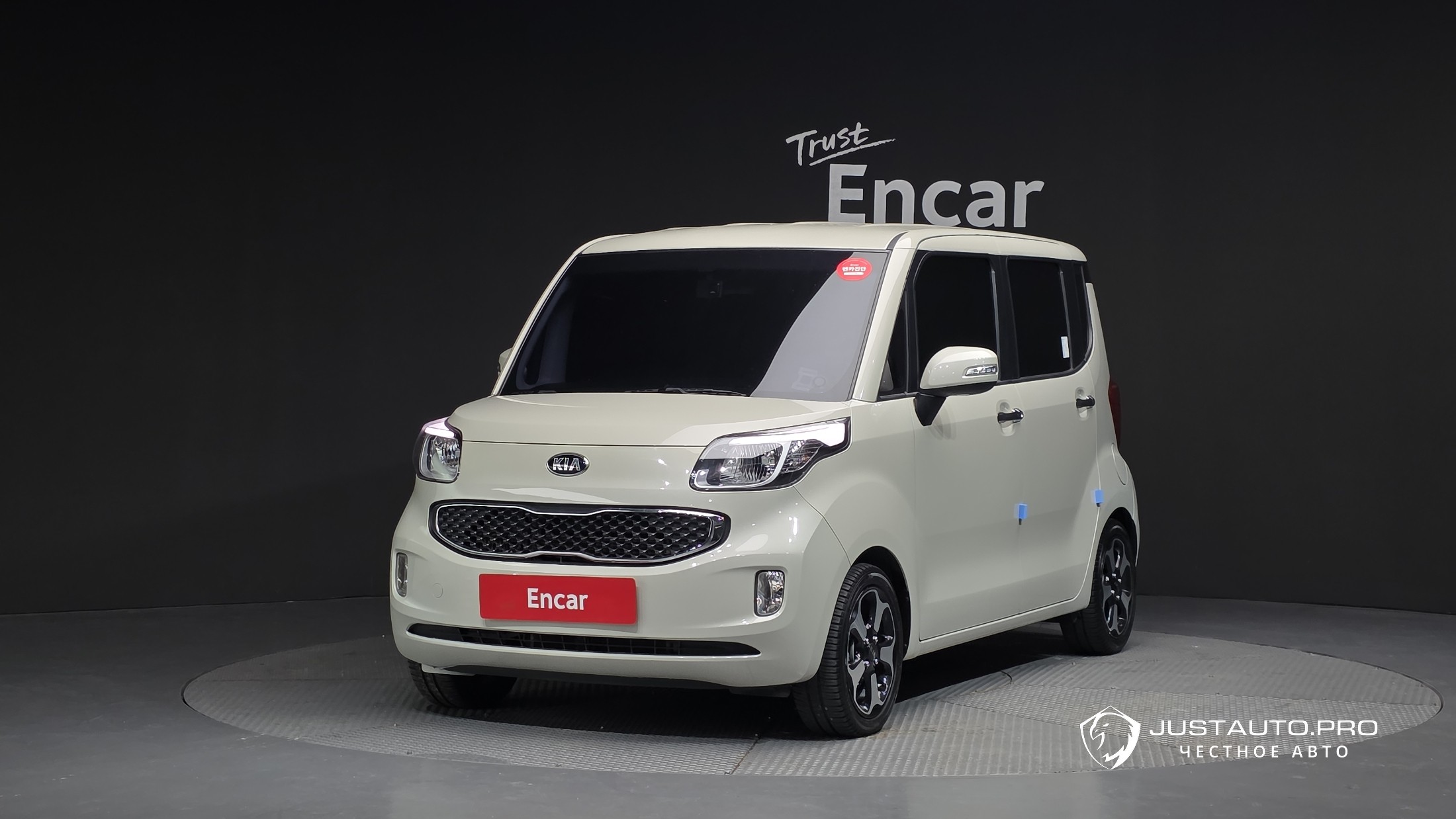 Автомобиль Kia RAY