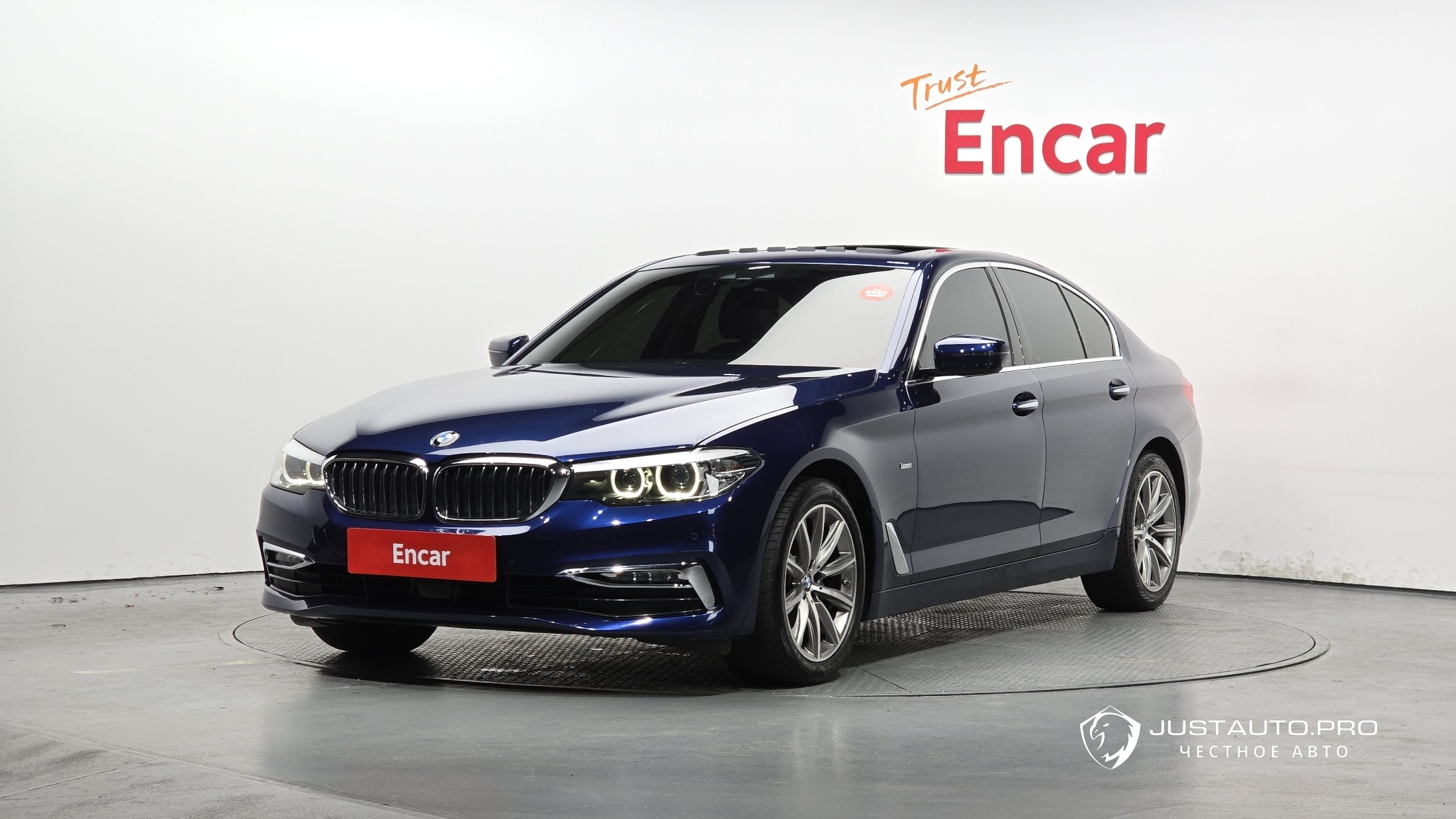 Автомобиль BMW 5-Series
