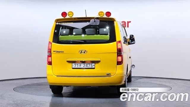 Автомобиль Hyundai Starex