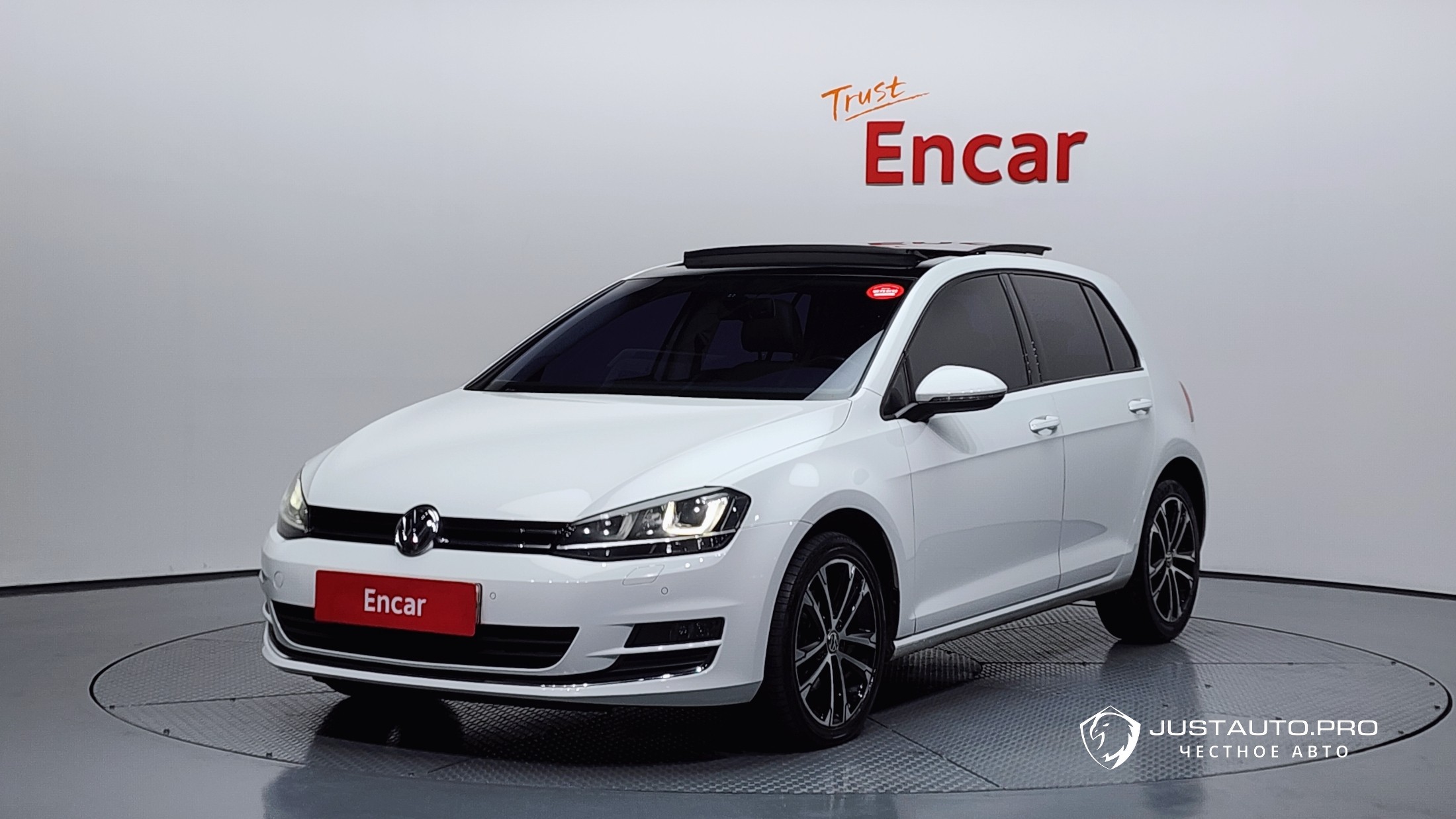 Автомобиль Volkswagen Golf