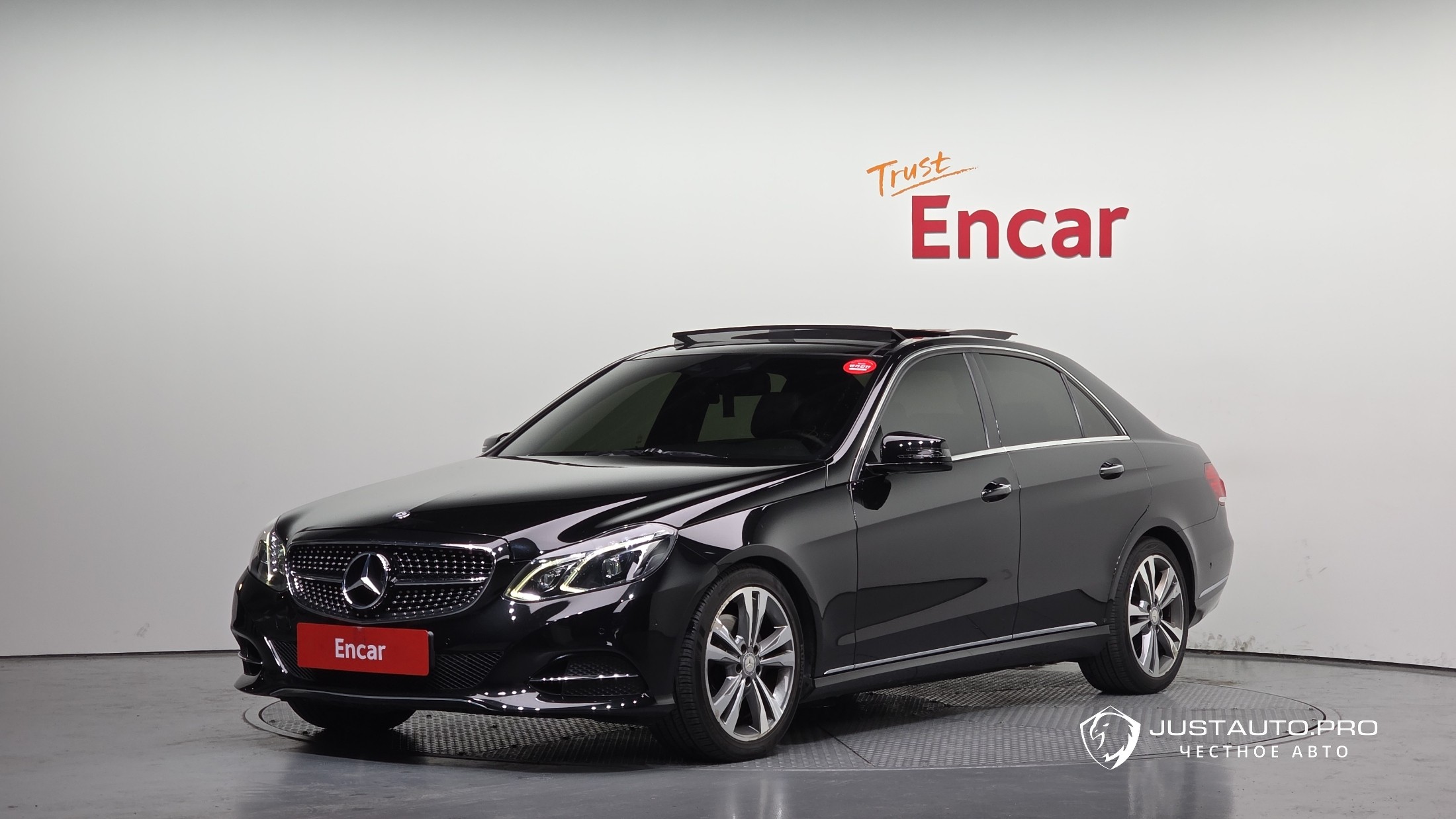 Автомобиль Mercedes-Benz E-Class