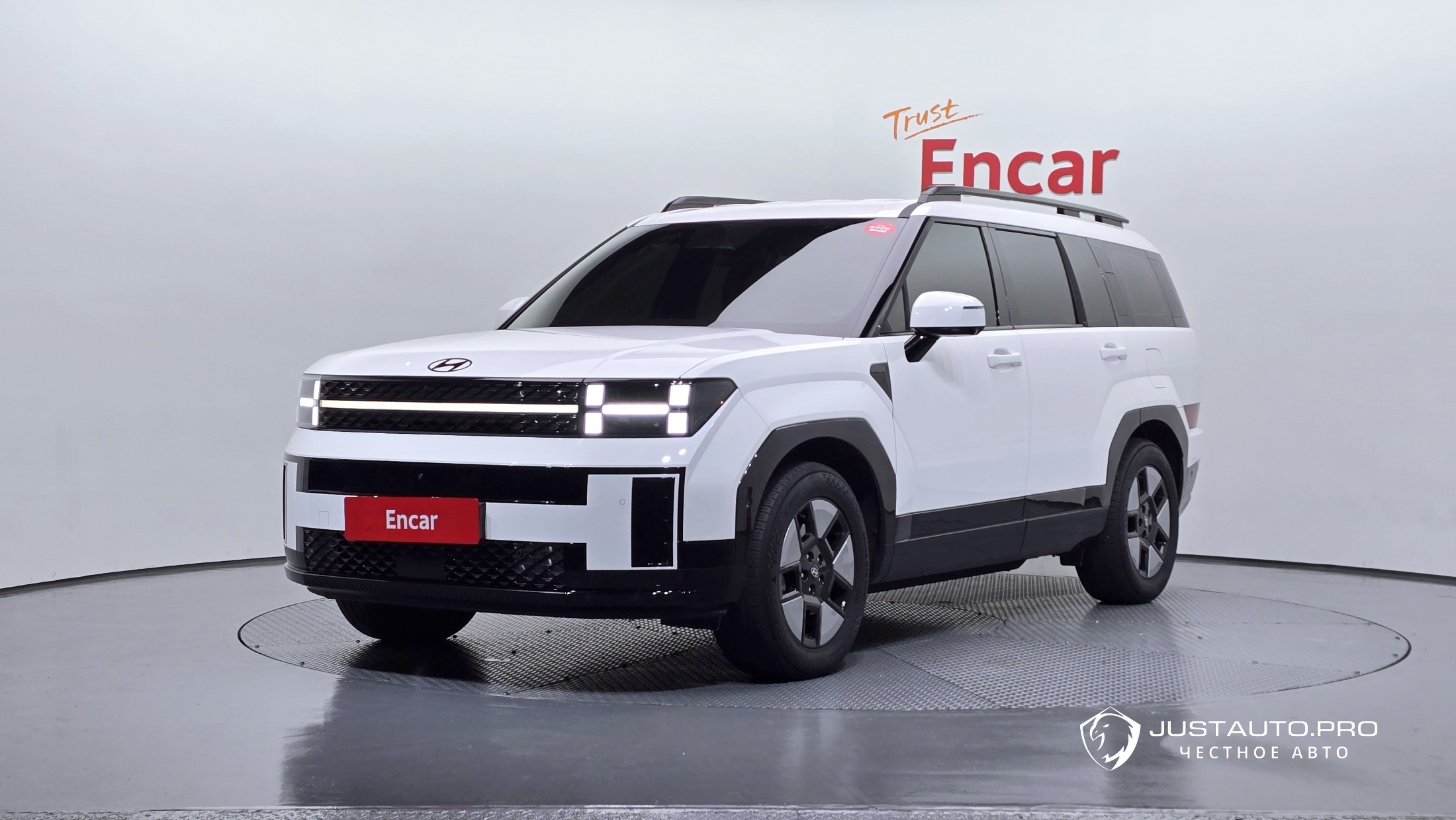 Автомобиль Hyundai Santafe