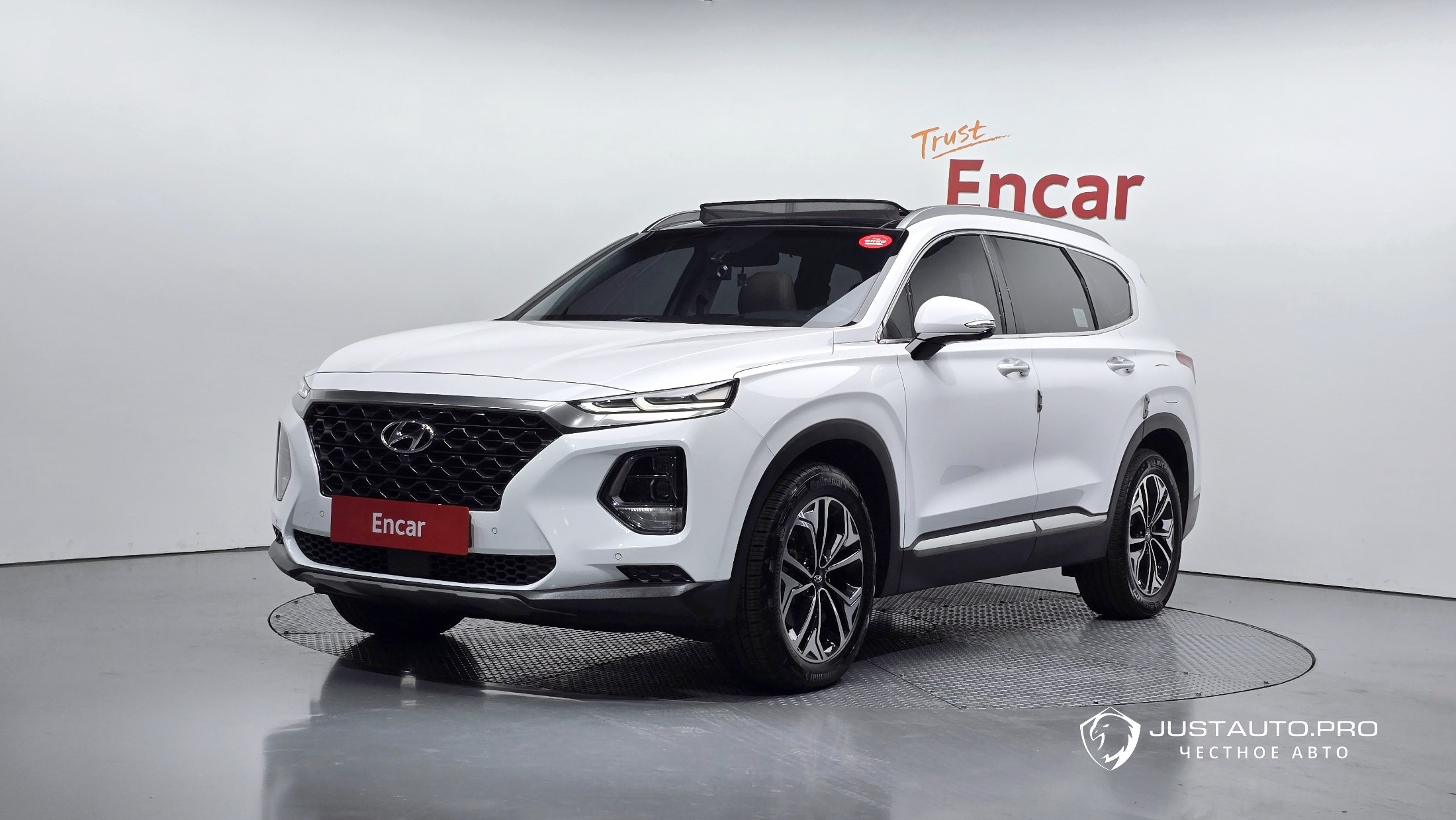 Автомобиль Hyundai Santafe