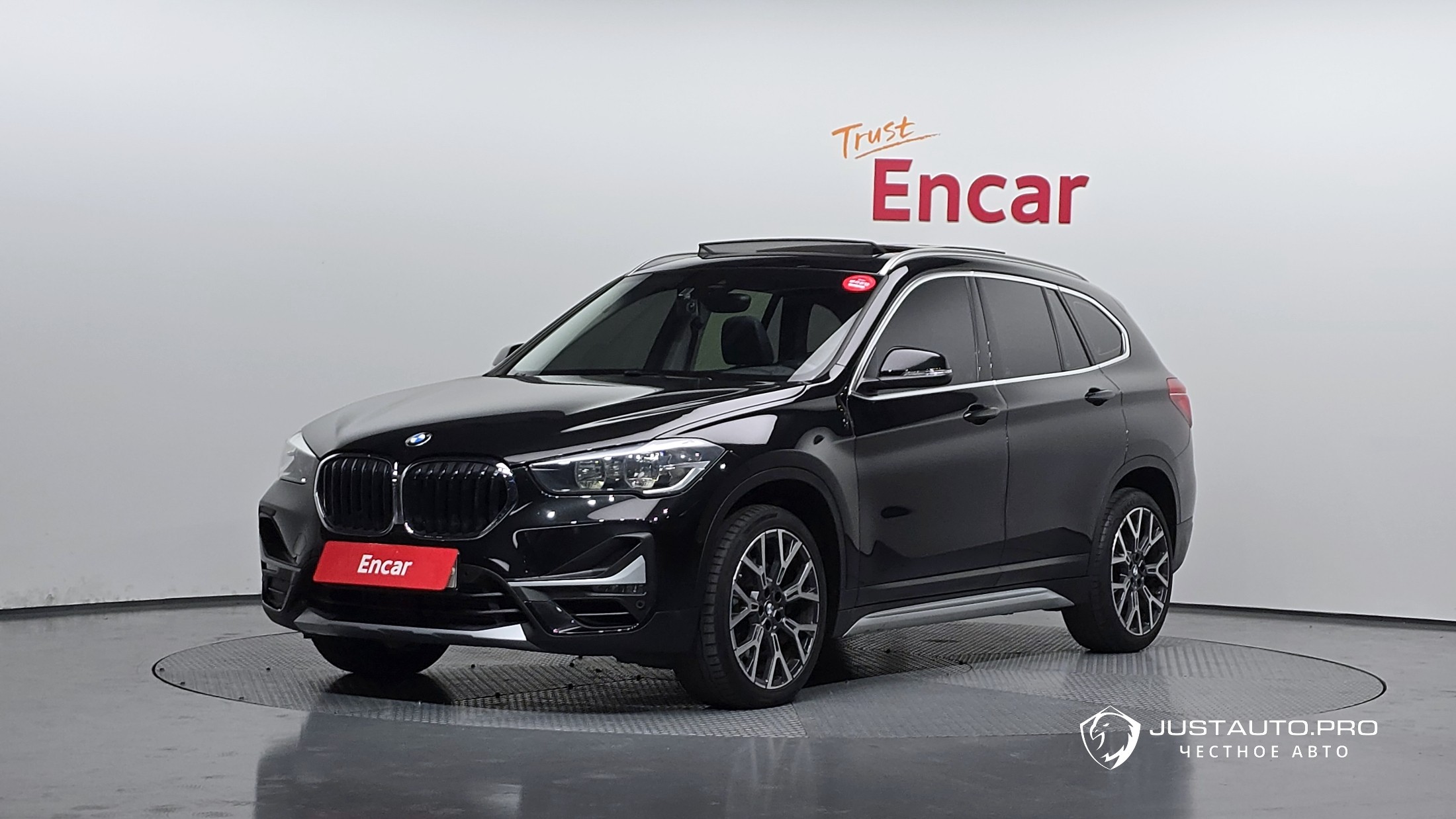 Автомобиль BMW X1