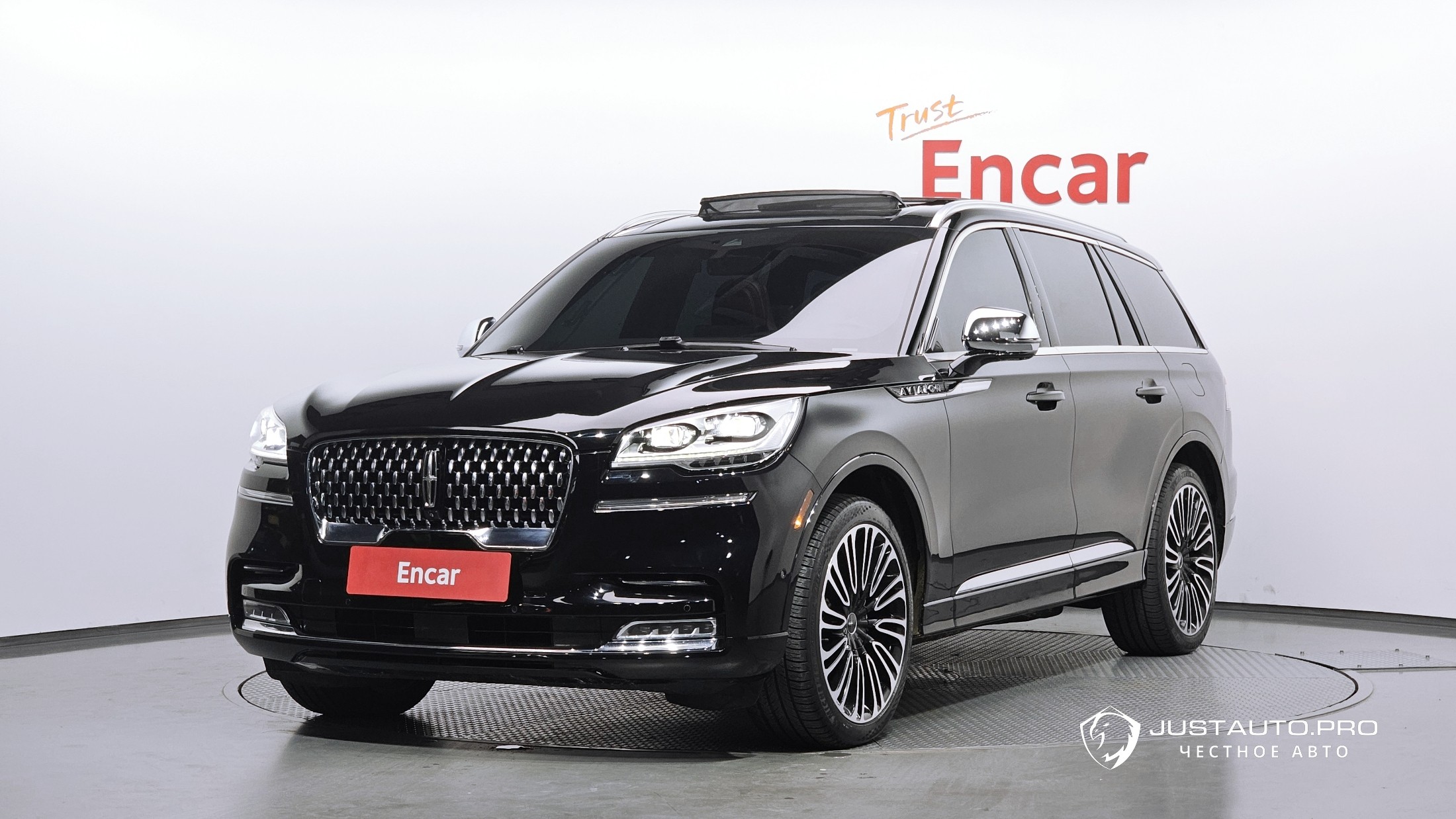 Автомобиль Lincoln Aviator