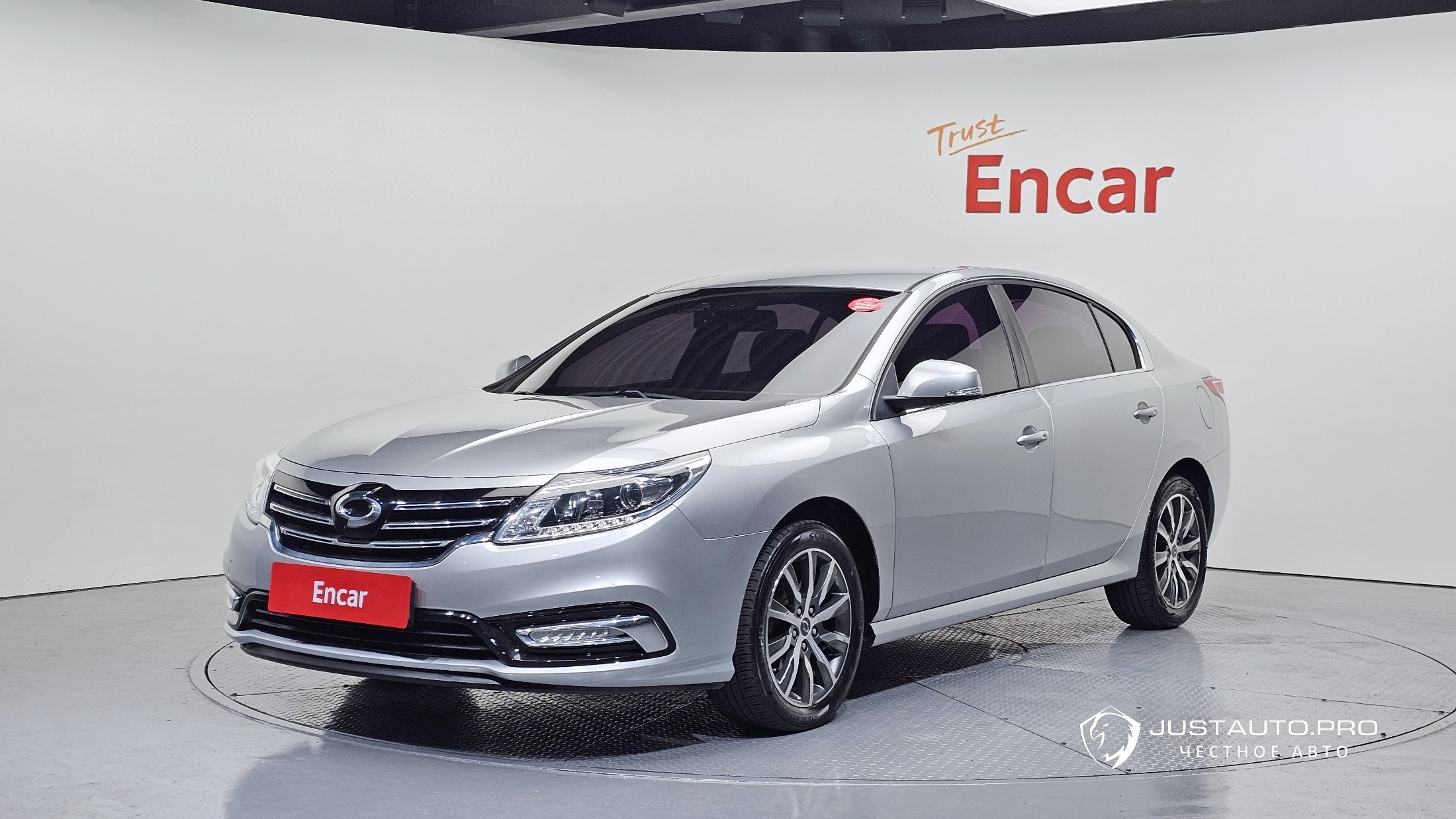 Автомобиль Renault-KoreaSamsung SM5 