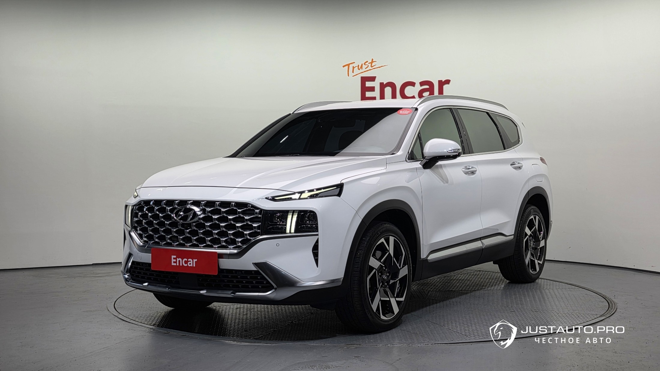 Автомобиль Hyundai Santafe