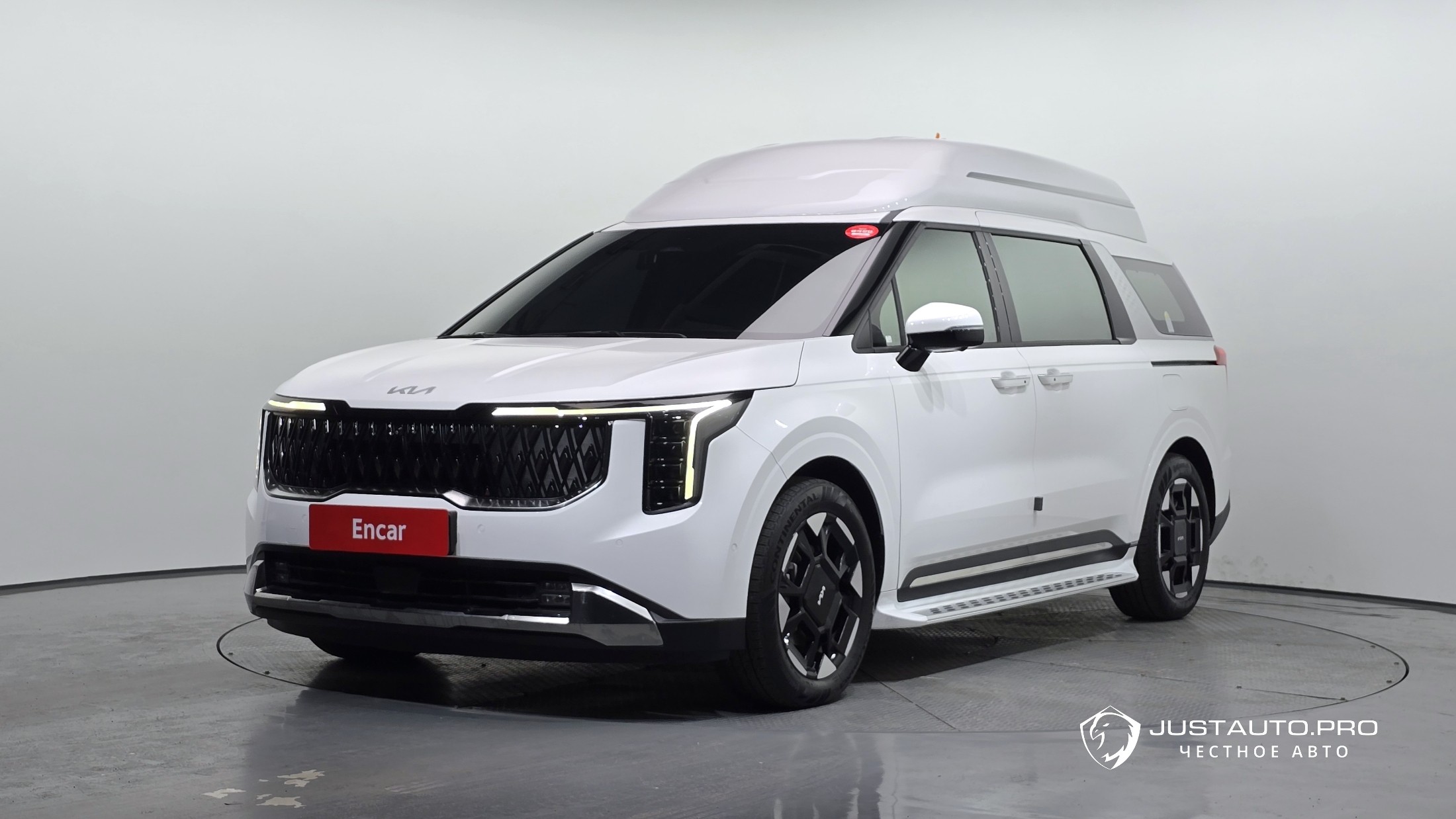 Автомобиль Kia Canival
