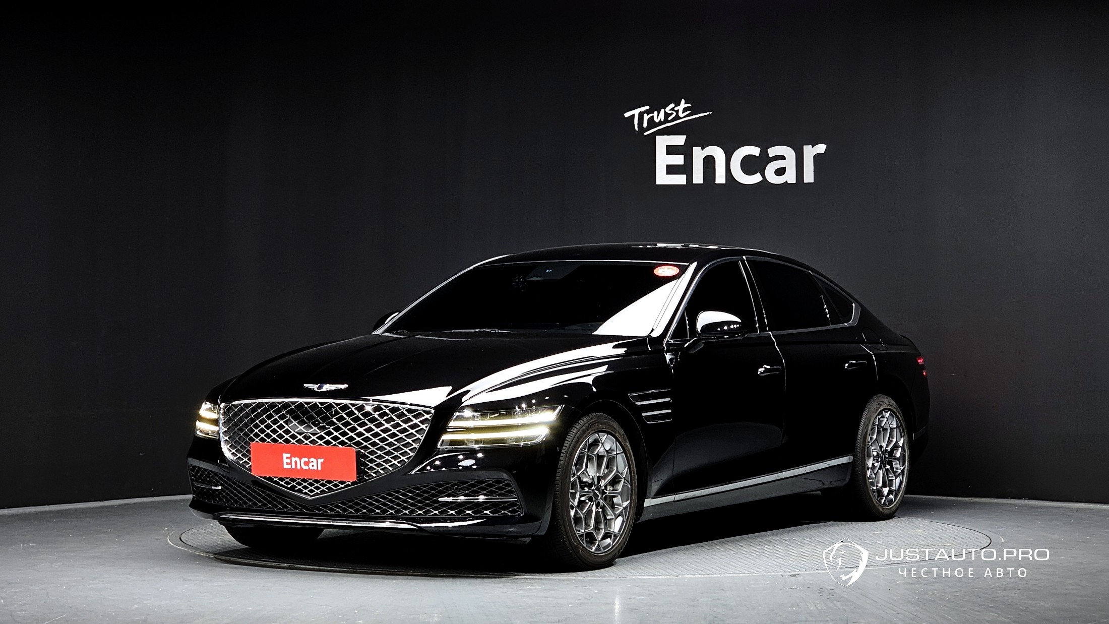 Автомобиль Genesis G80