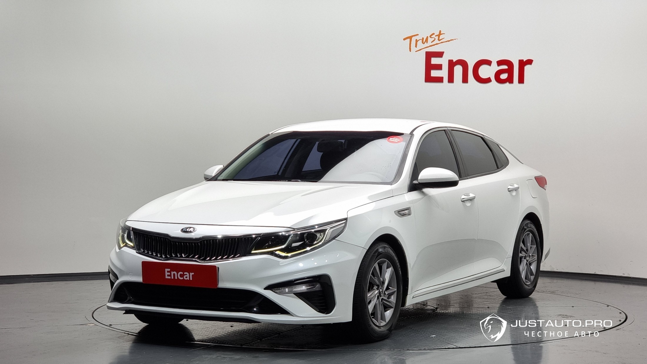 Автомобиль Kia K5