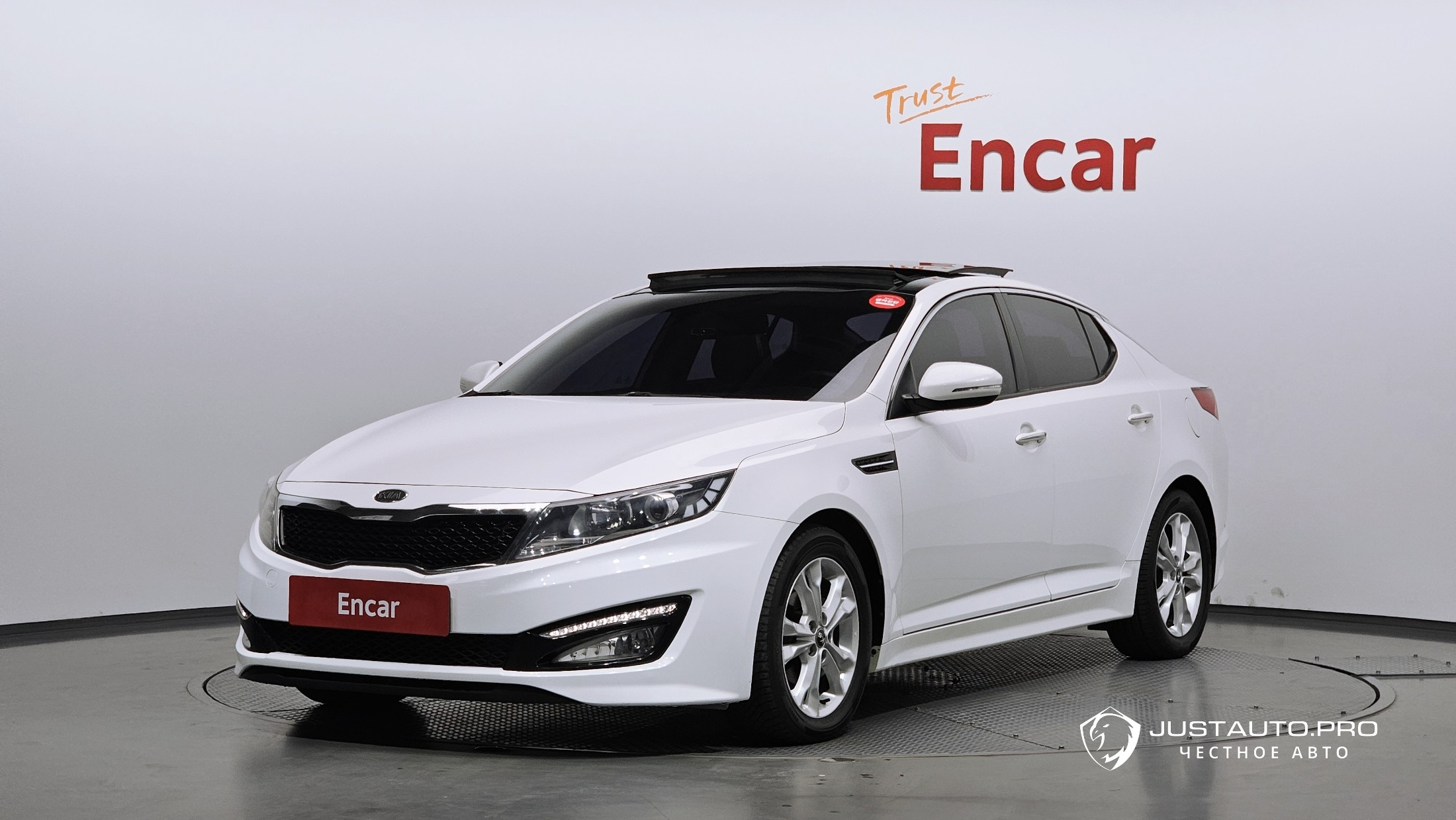 Автомобиль Kia K5