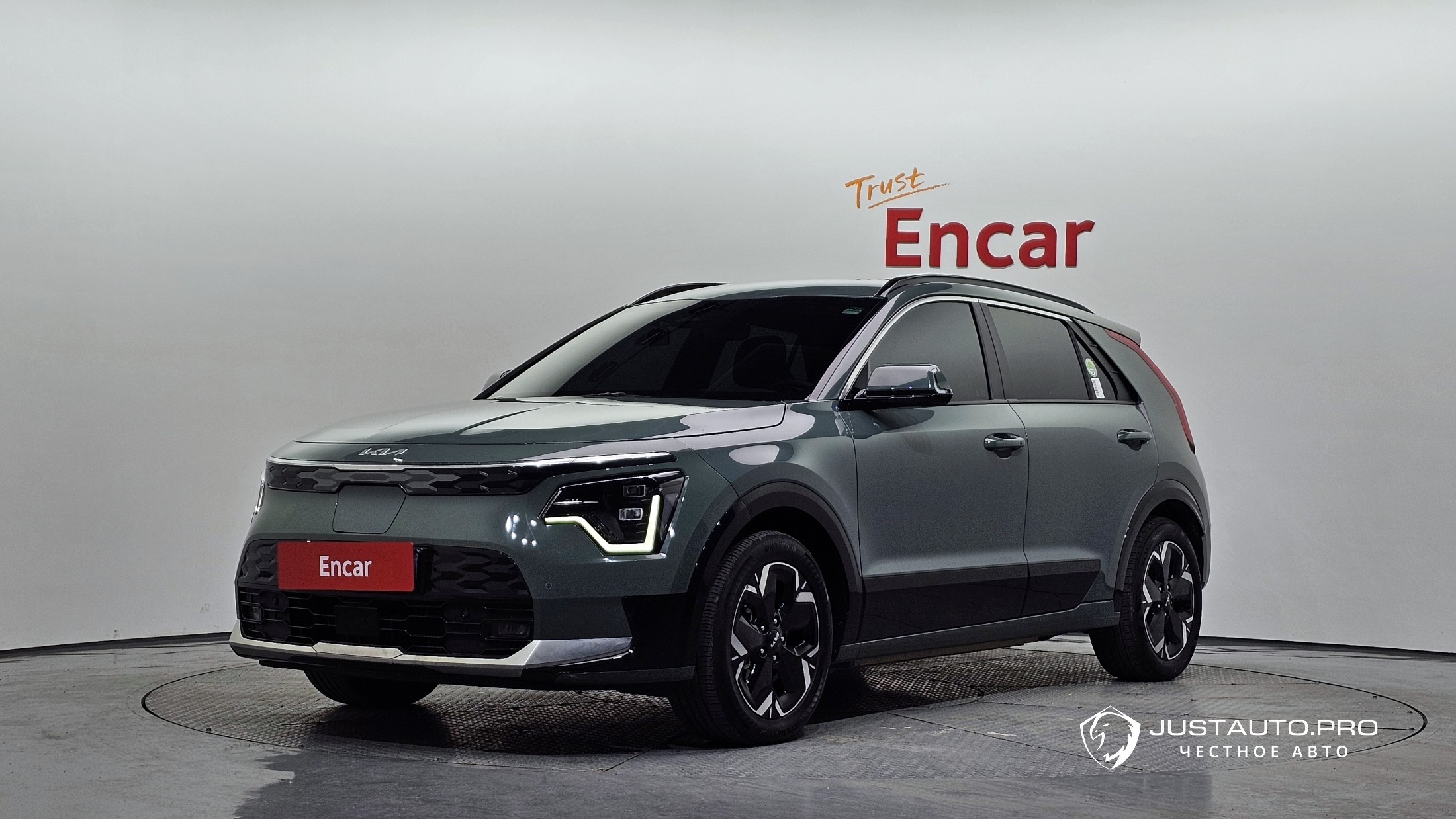 Автомобиль Kia Niro