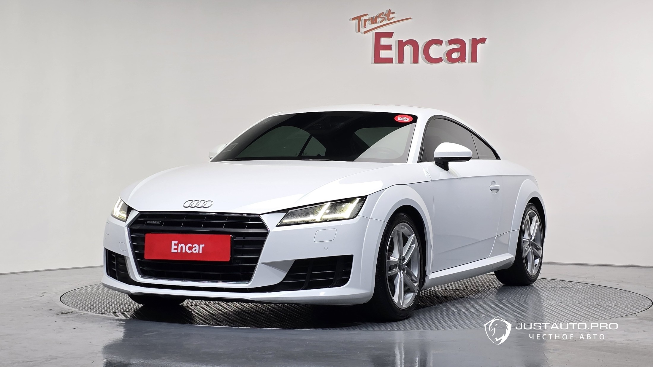 Автомобиль Audi TT