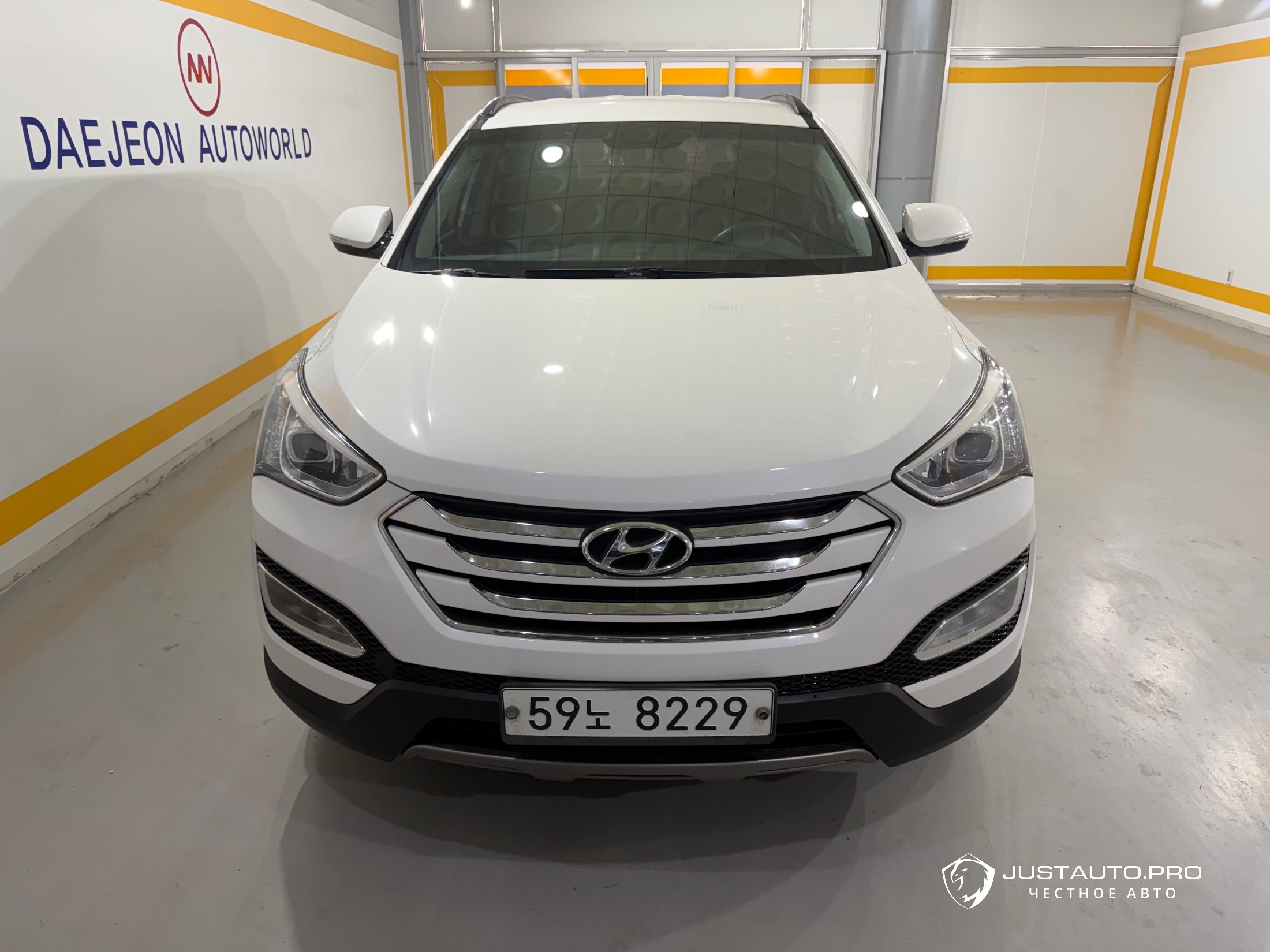 Автомобиль Hyundai Santafe