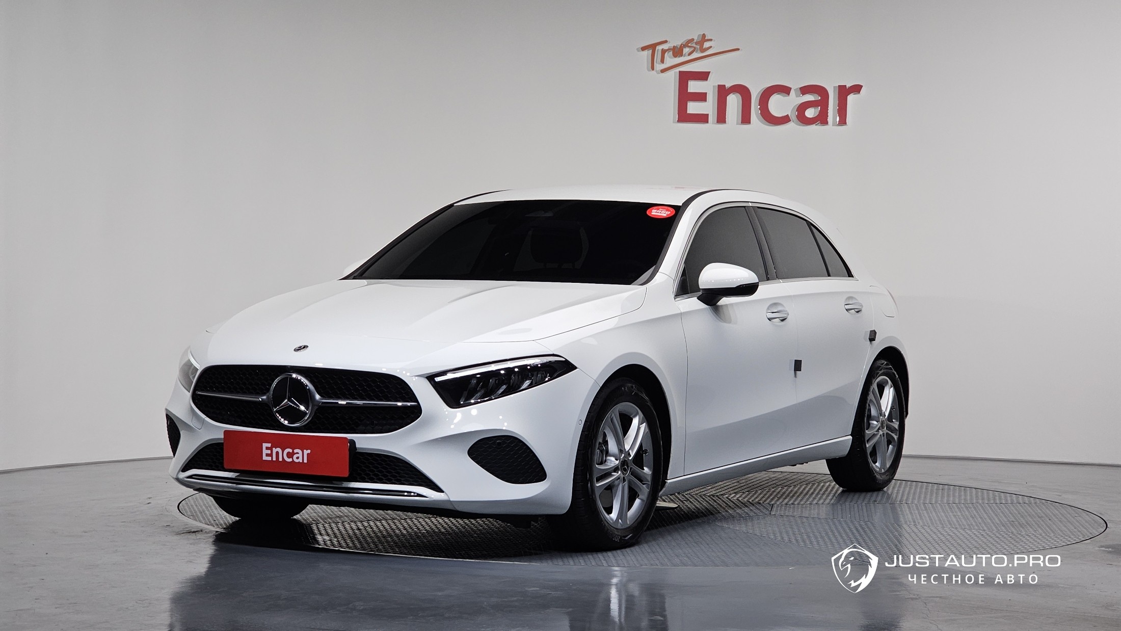 Автомобиль Mercedes-Benz A-Class