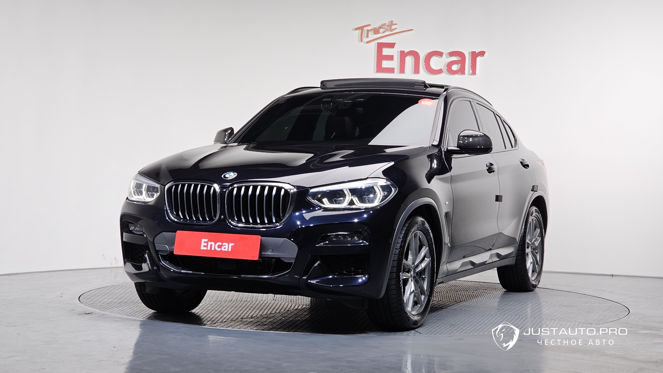 Автомобиль BMW X4