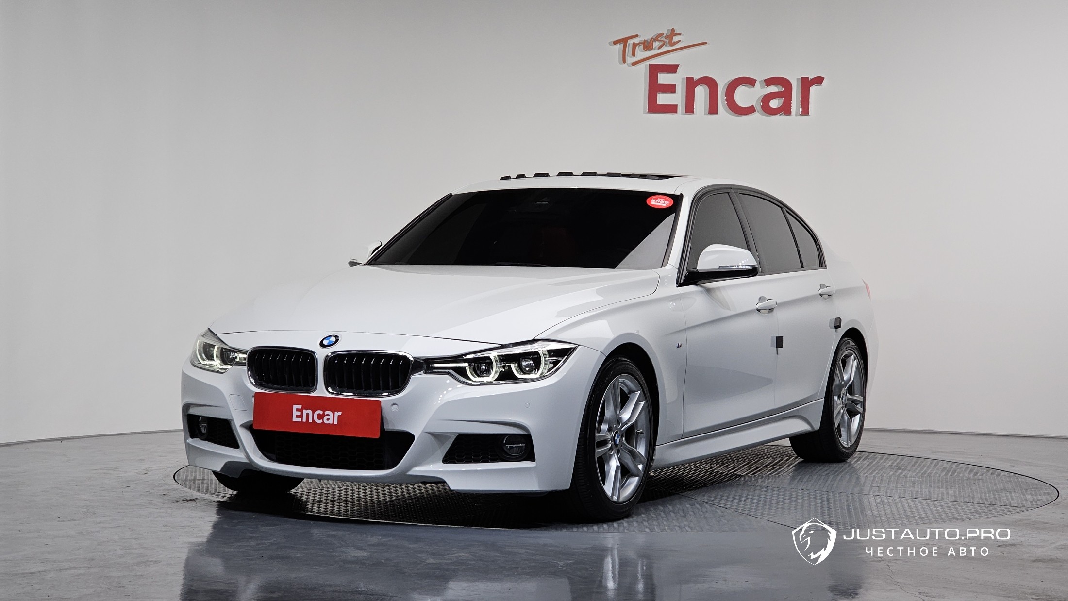 Автомобиль BMW 3-Series