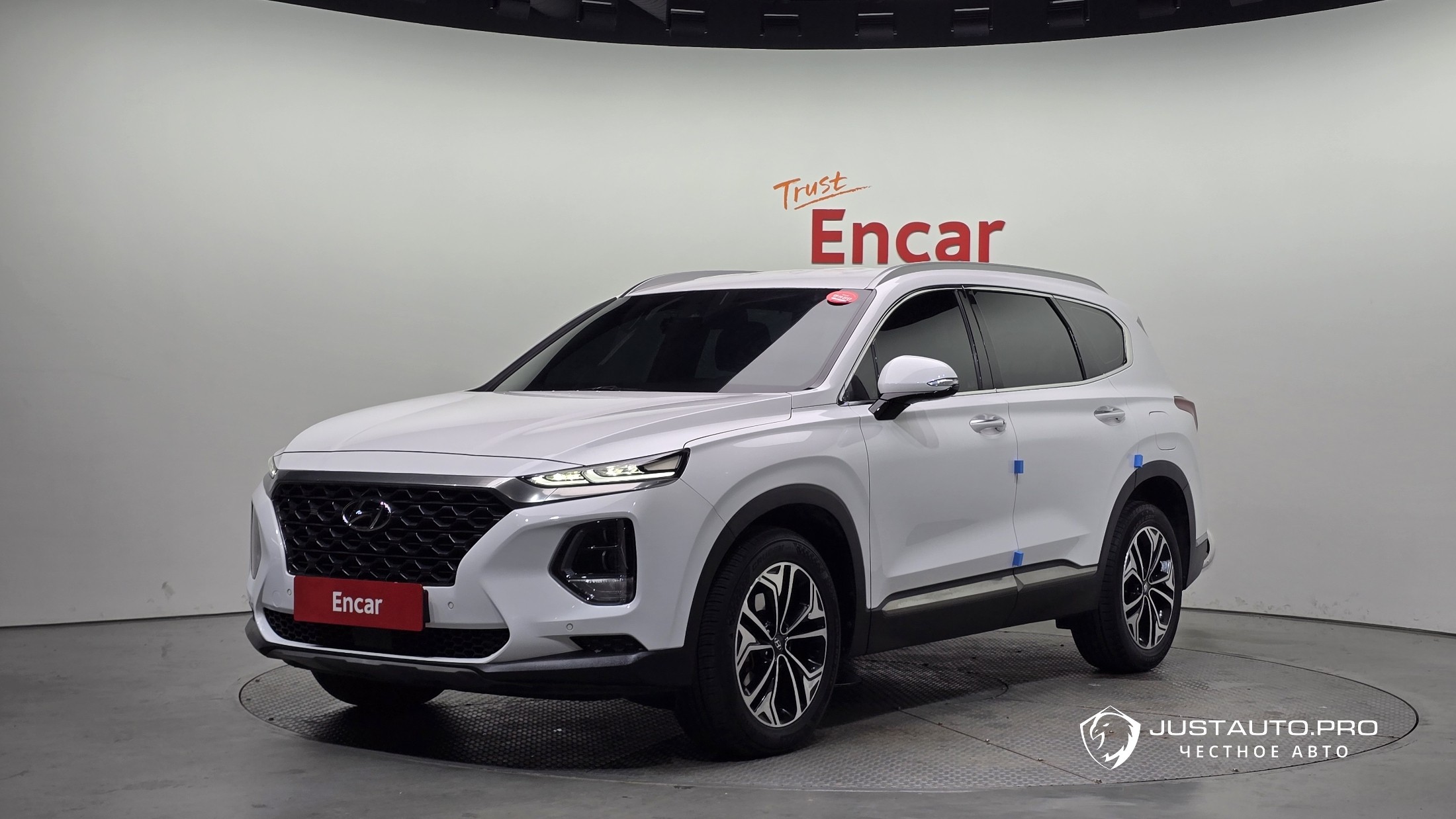 Автомобиль Hyundai Santafe