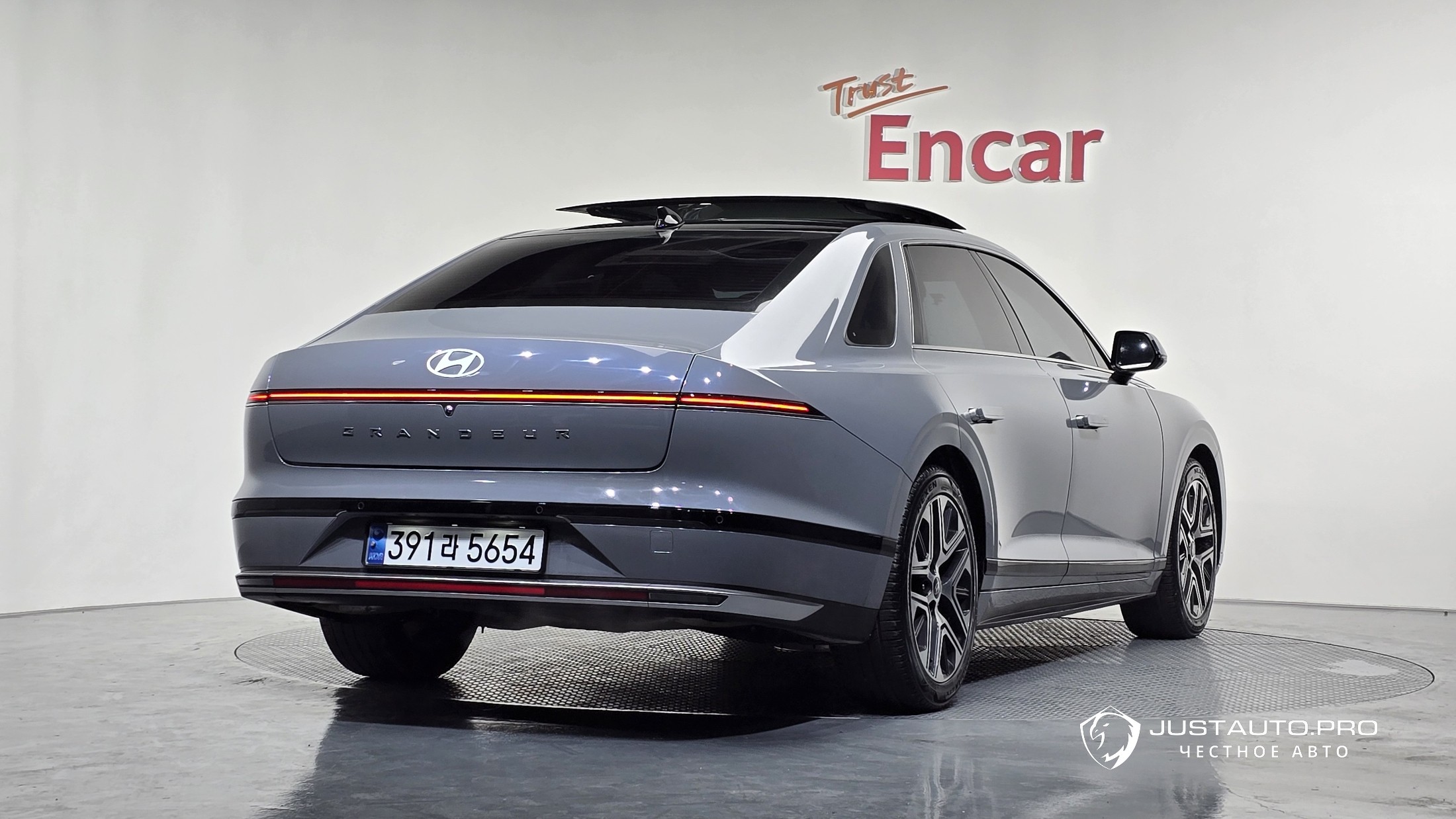 Автомобиль Hyundai Grandeur