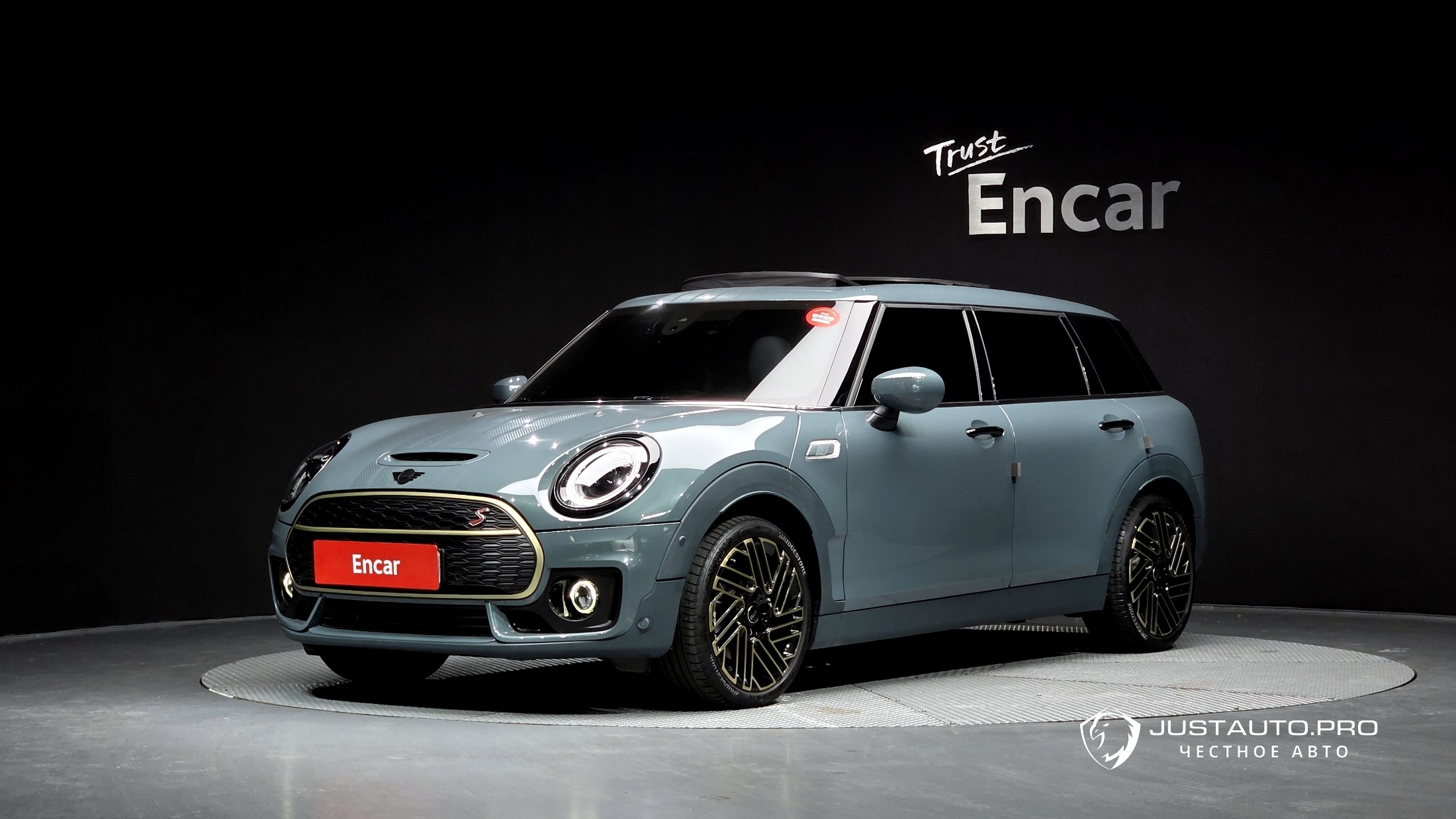 Автомобиль Mini Clubman