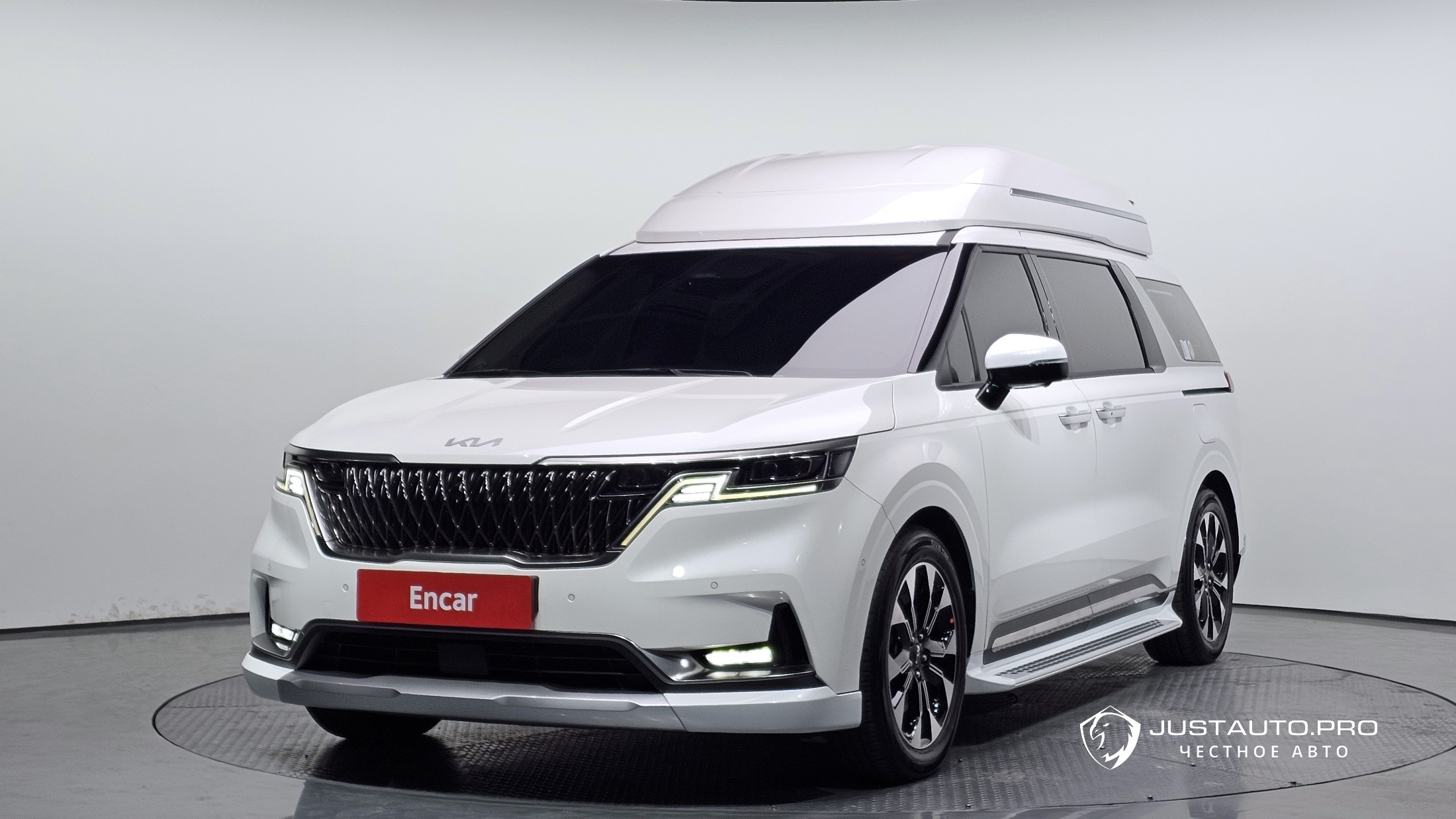 Автомобиль Kia Canival