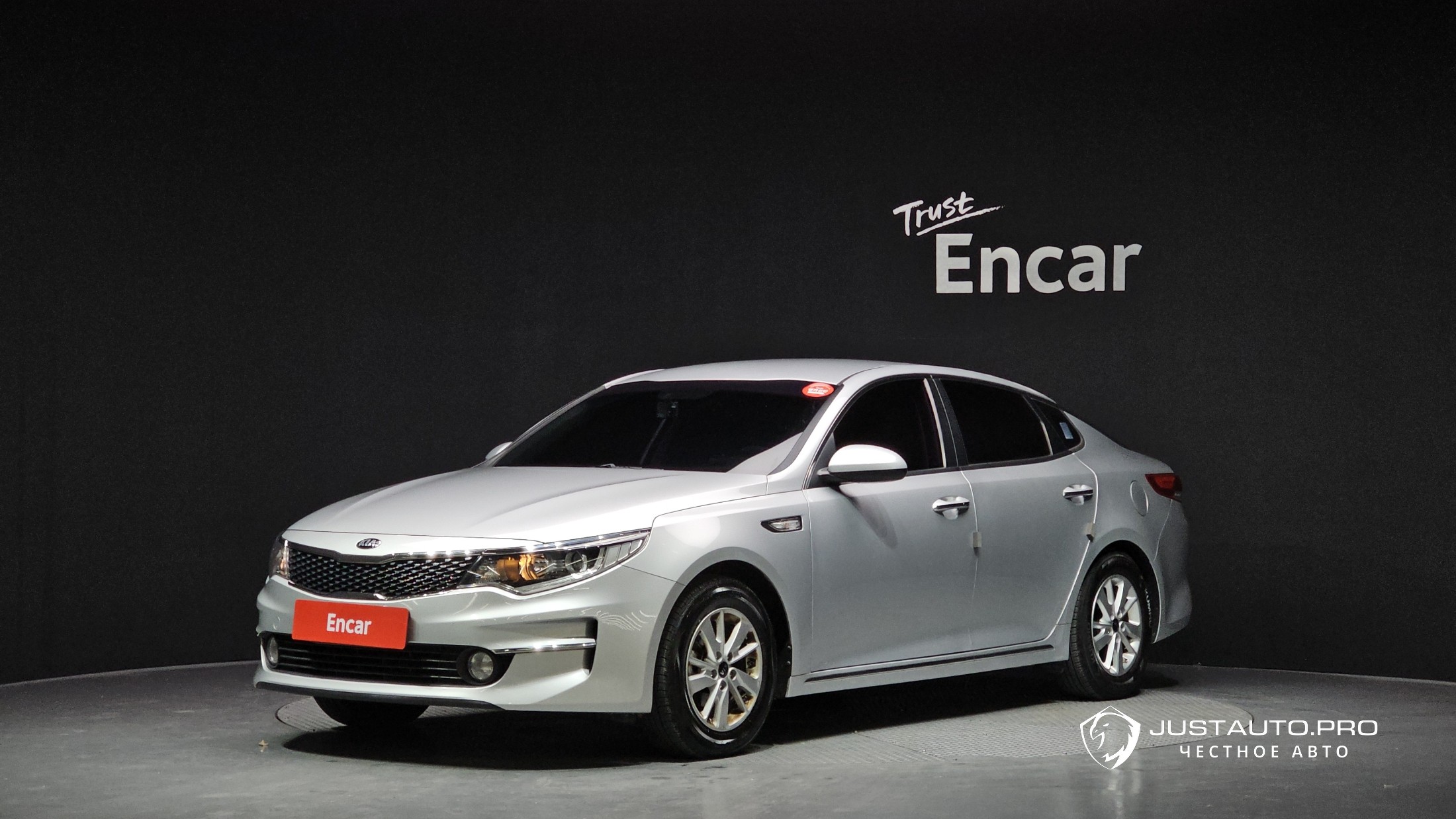 Автомобиль Kia K5